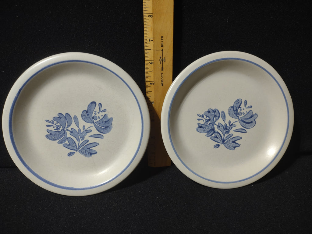Vintage Pfaltzgraff Yorktowne Blue Floral Small Plates Set of 2 [6416]