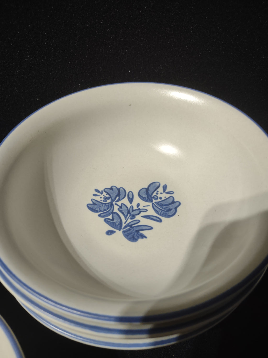 Vintage Pfaltzgraff Yorktowne Blue Floral Cereal Bowls Set of 4 [6418]