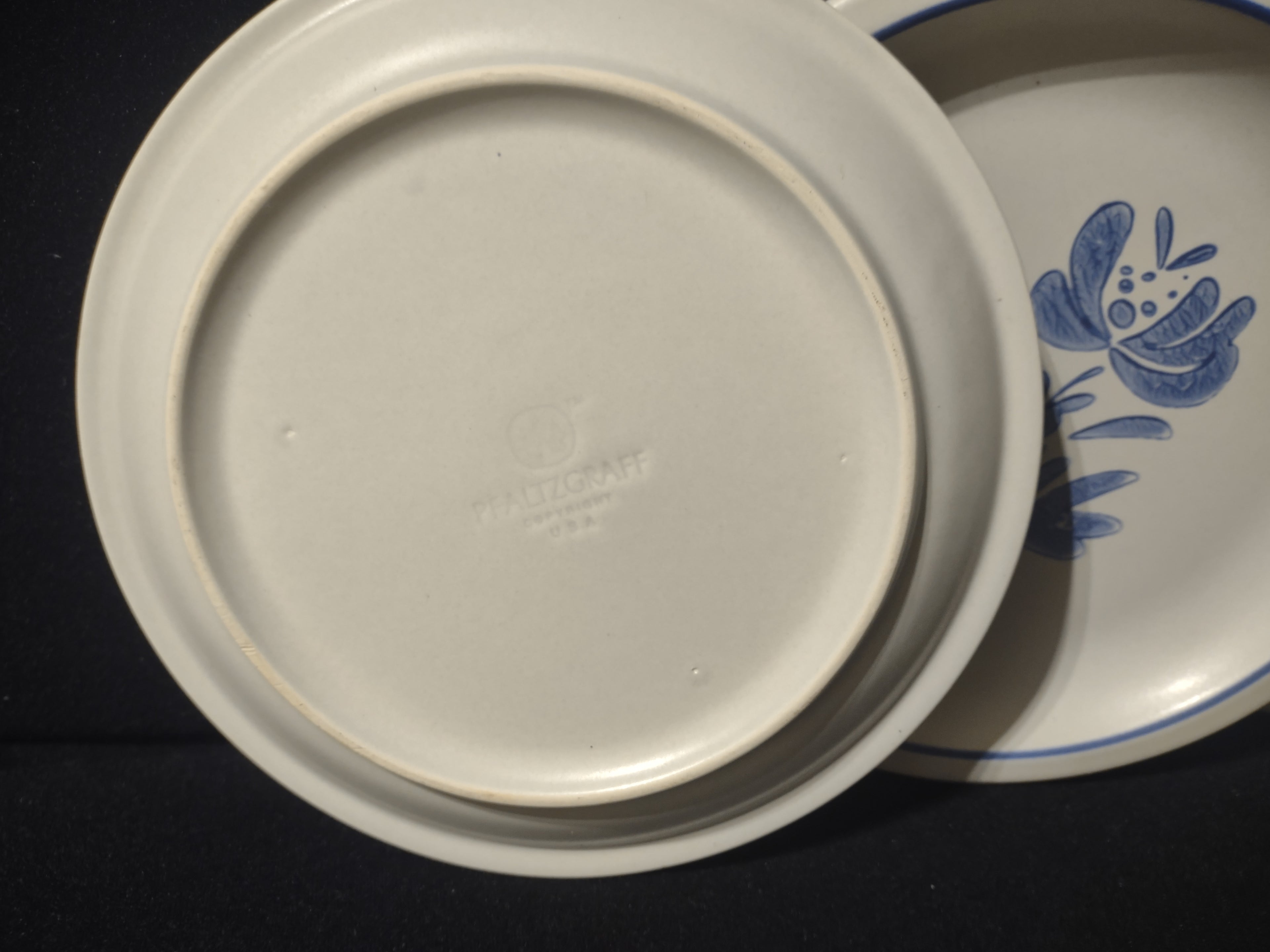 Vintage Pfaltzgraff Yorktowne Blue Floral Salad Plates 8.5 Inch Set of 3 [6422]