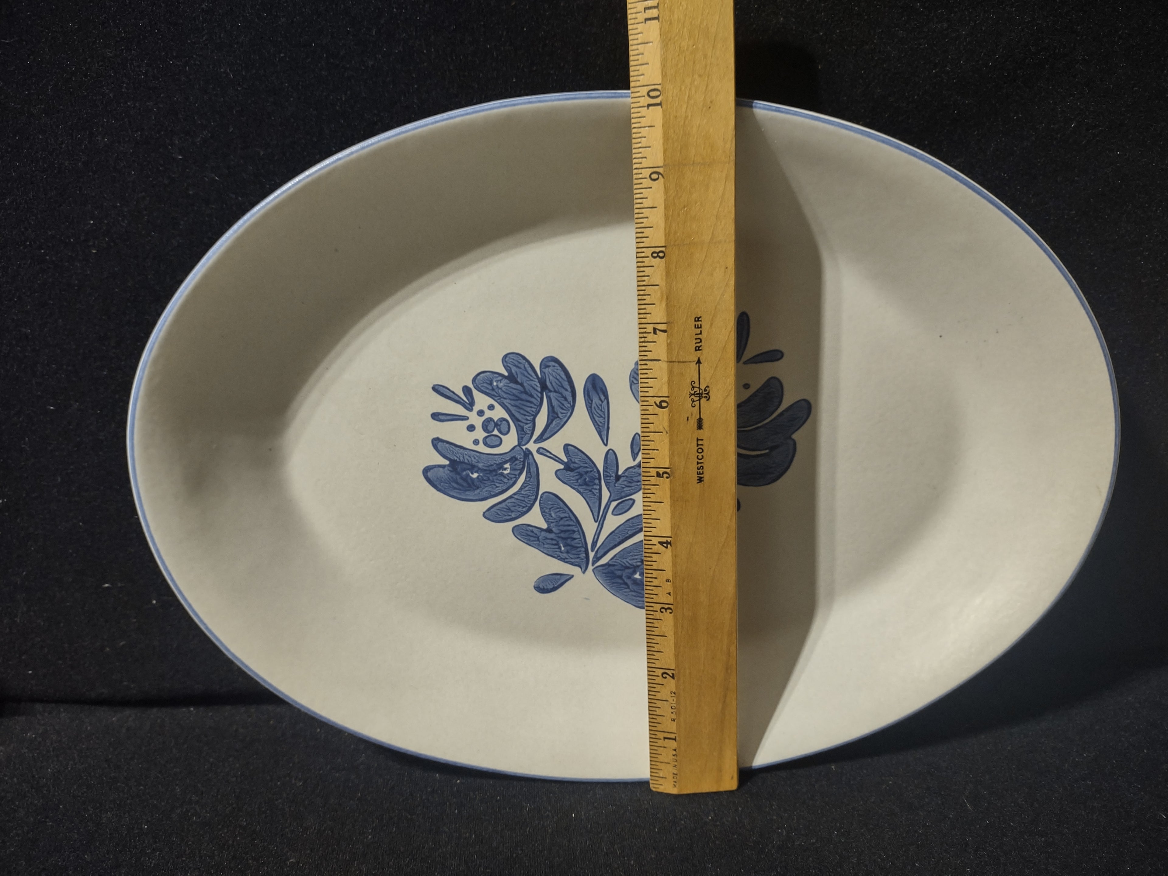 Vintage Pfaltzgraff Yorktowne Blue Floral Oval Serving Platter 14" Stoneware [6423]