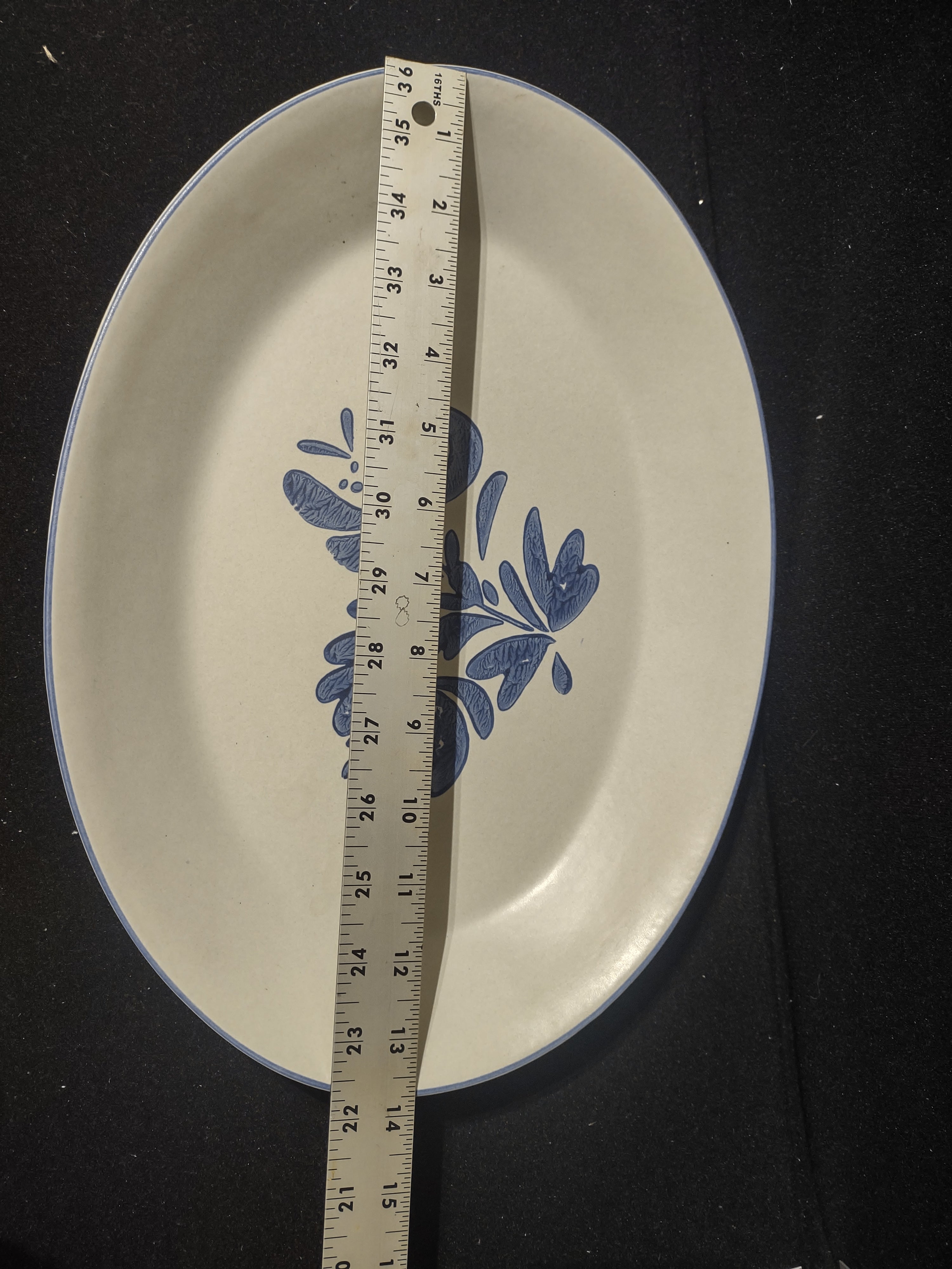 Vintage Pfaltzgraff Yorktowne Blue Floral Oval Serving Platter 14" Stoneware [6423]