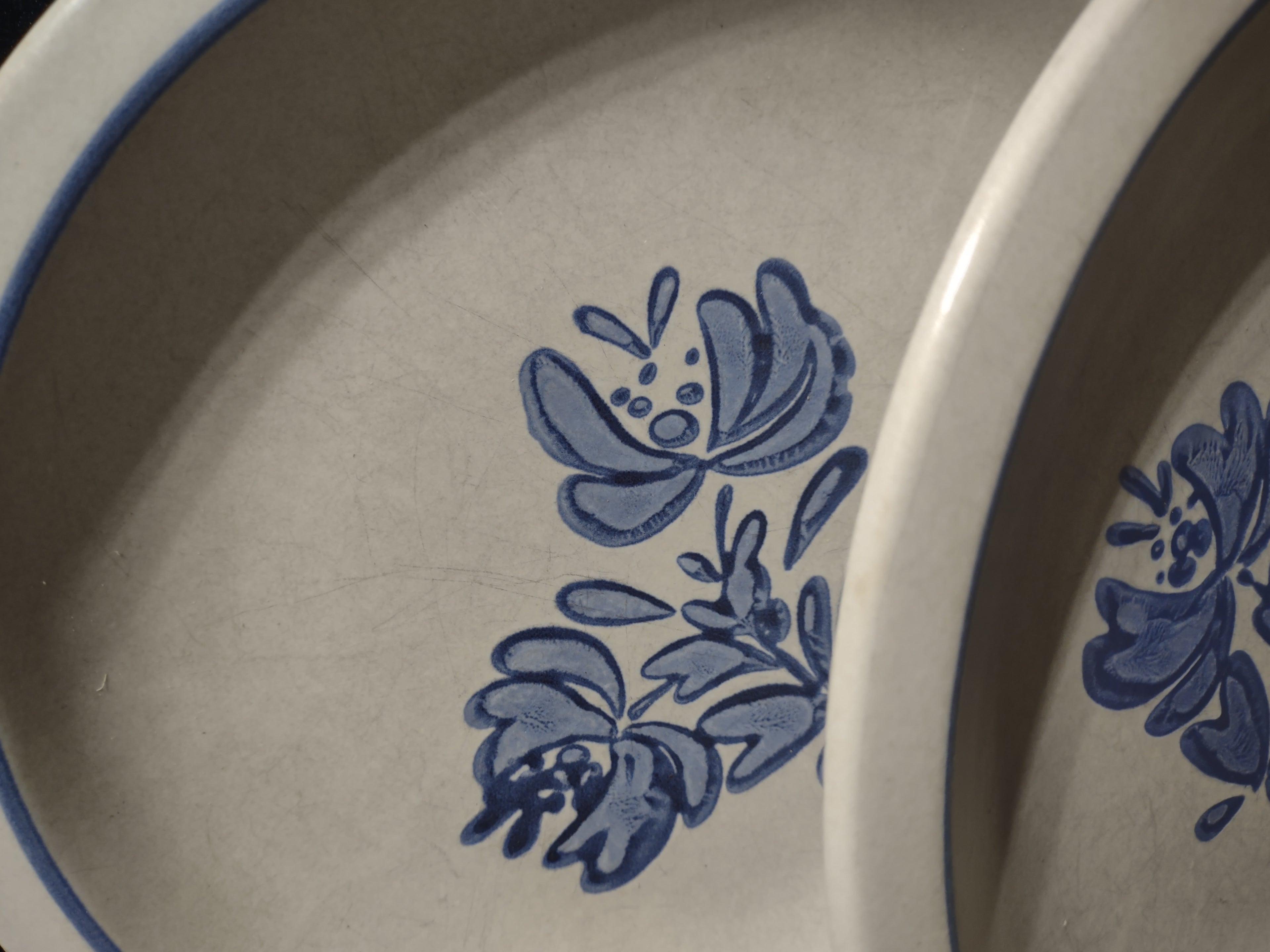 Vintage Pfaltzgraff Yorktowne Blue Floral Dinner Plates Set of 3 [6424]
