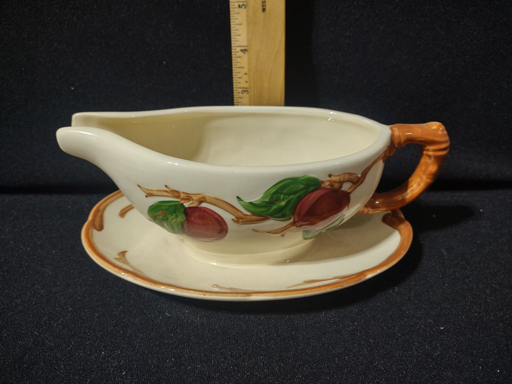Vintage Franciscan Apple Gravy Boat Attached Underplate USA [6427]