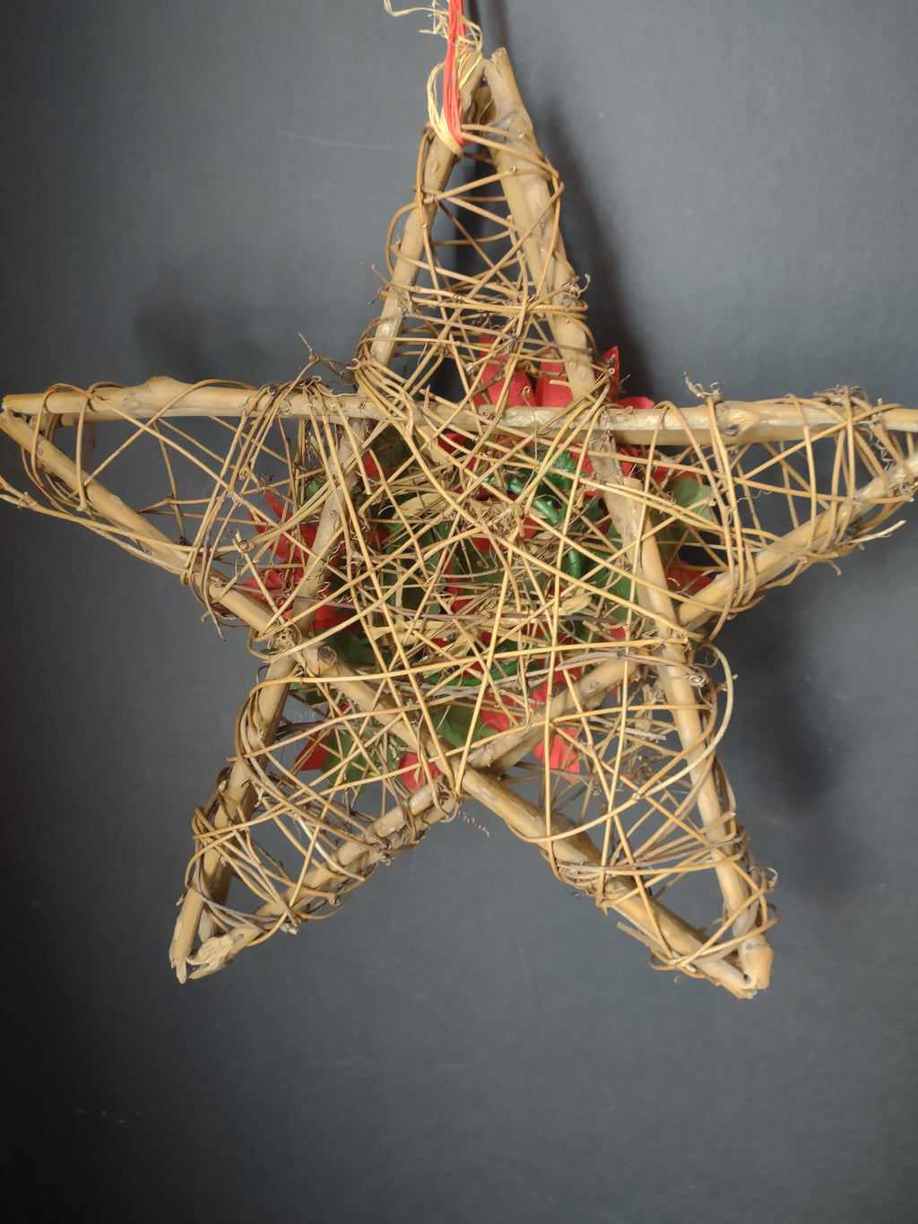 Vintage Christmas Grapevine Star Wall Hanging Red Poinsettia Floral [4848]