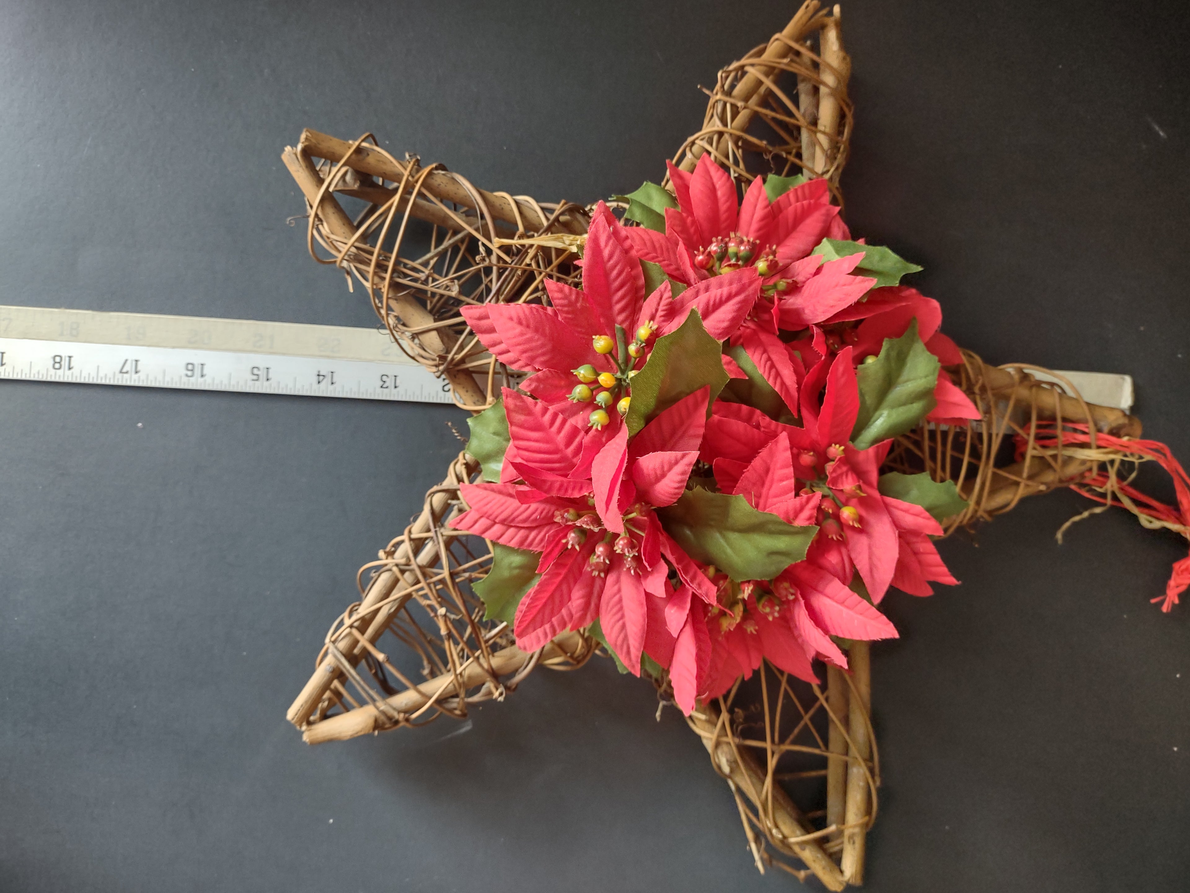 Vintage Christmas Grapevine Star Wall Hanging Red Poinsettia Floral [4848]