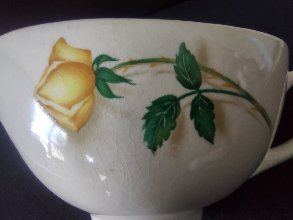 Vintage Yellow Rose Gravy Boat Ceramic USA White Cream [6454]