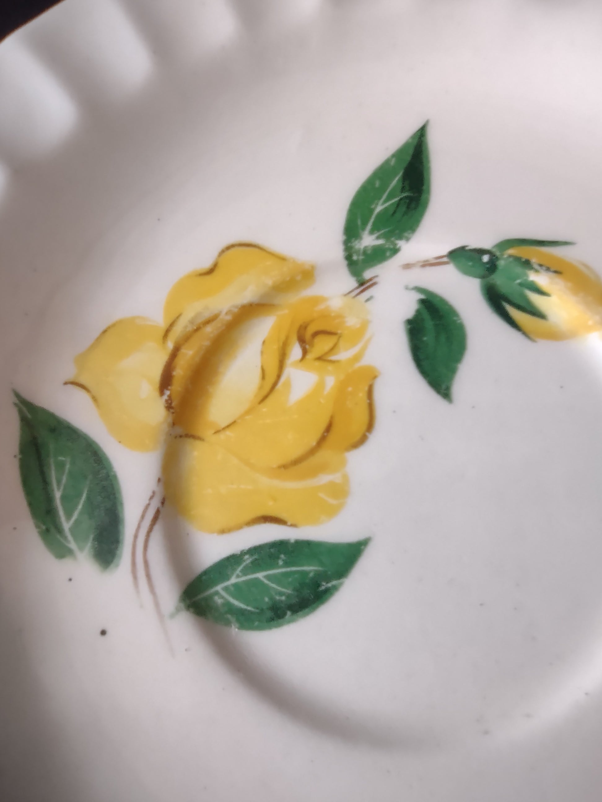 Vintage Yellow Rose Saucer White Scalloped Rim Hand Painted 6 Inch [6469]