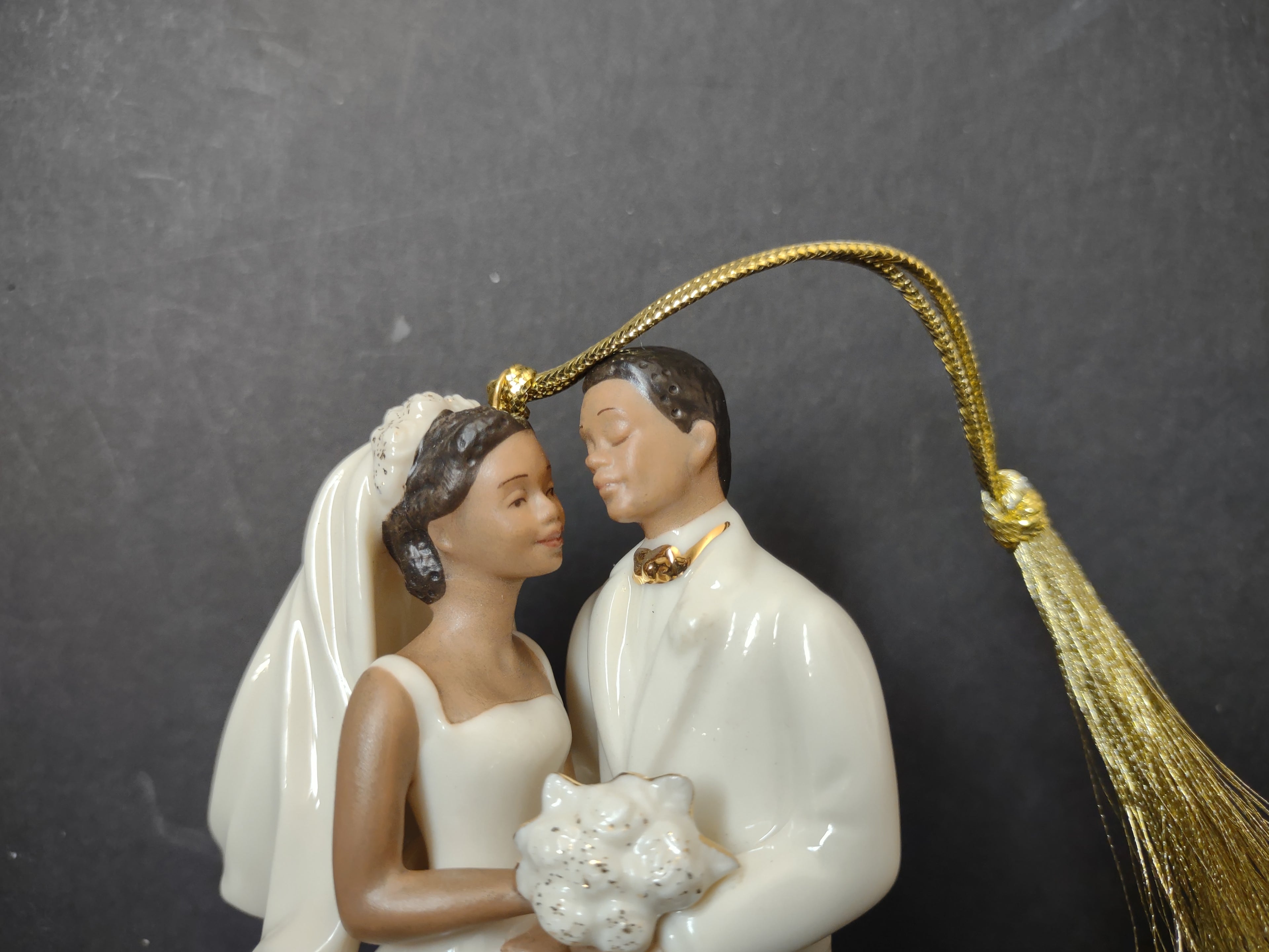 Vintage Lenox Porcelain Bride Groom Wedding Ornament Cream Gold Tassel [4868]