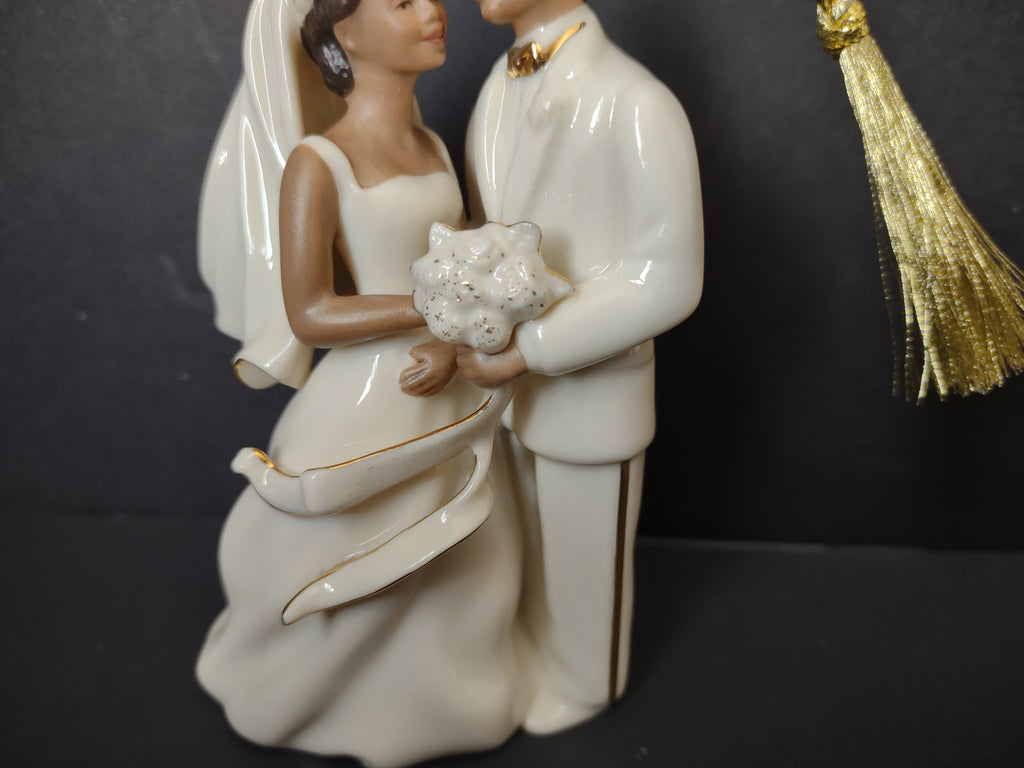 Vintage Lenox Porcelain Bride Groom Wedding Ornament Cream Gold Tassel [4868]