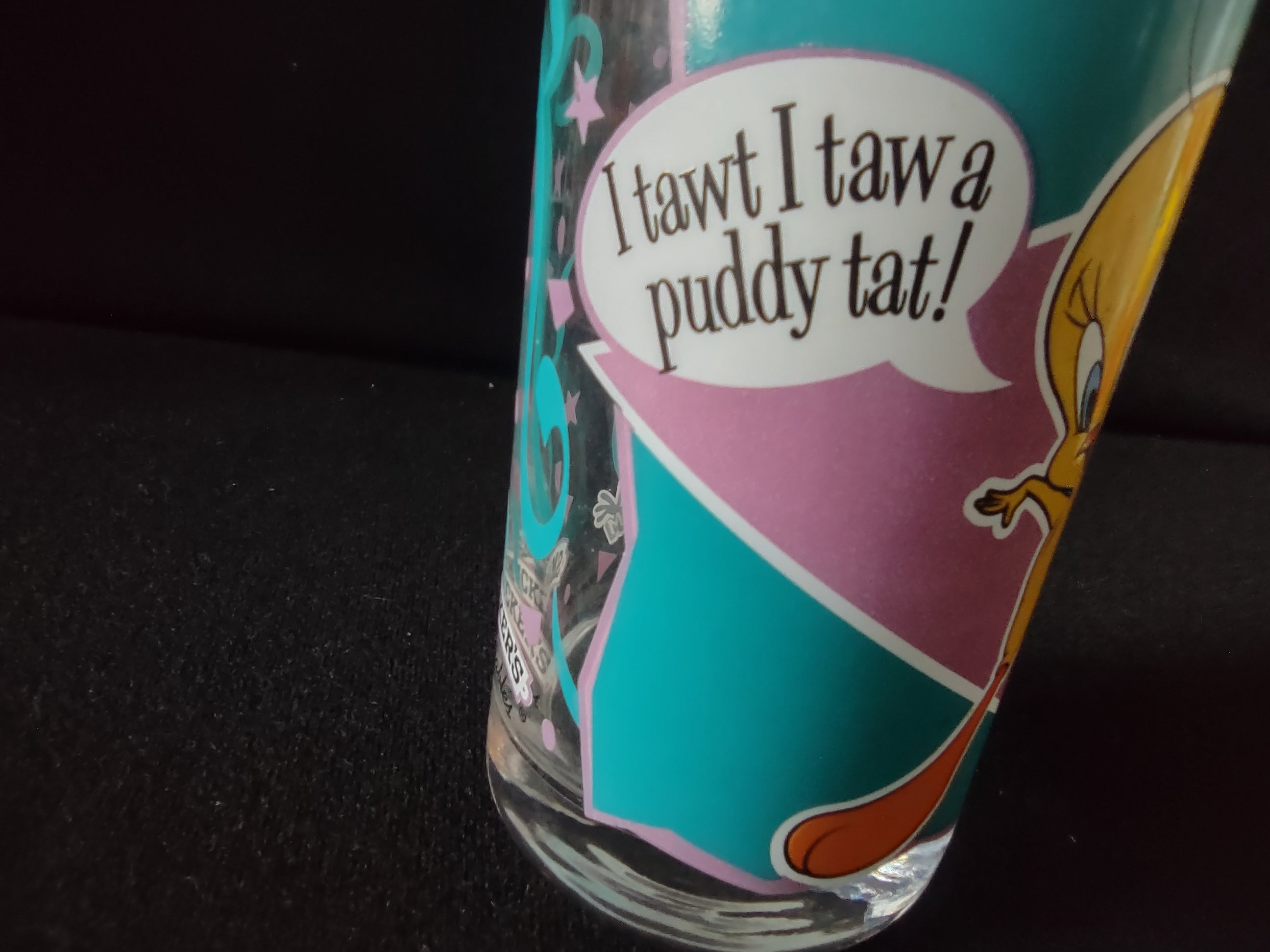 Vintage Looney Tunes Mil-Looney-Um 2000 Drinking Glasses Set of 3 [6511]