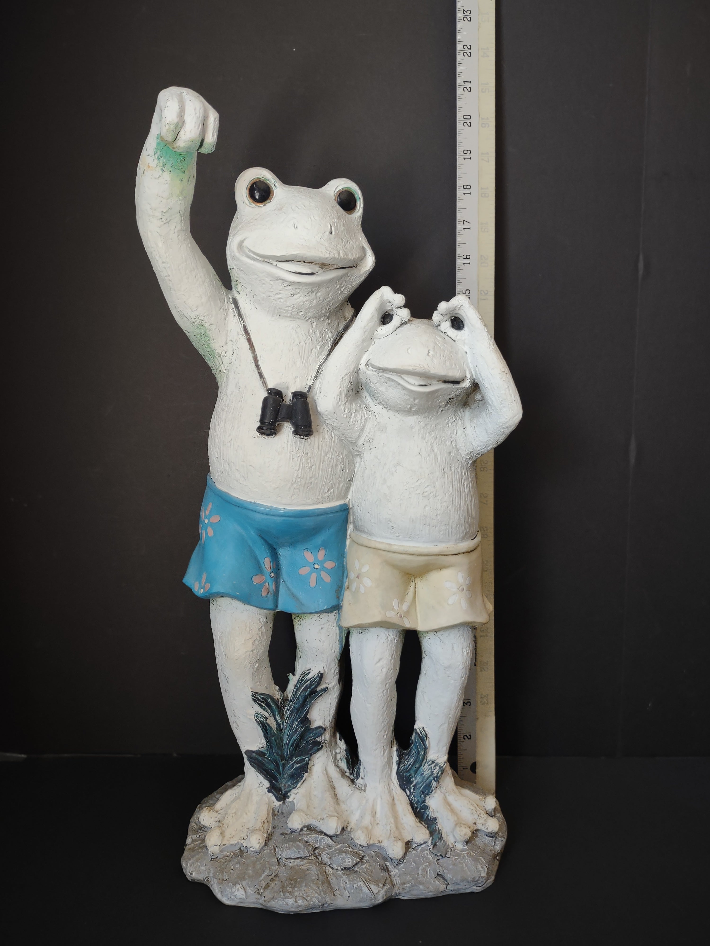 Vintage Resin Frog Duo Figurine Binoculars Beach Swimwear 22" [6543]