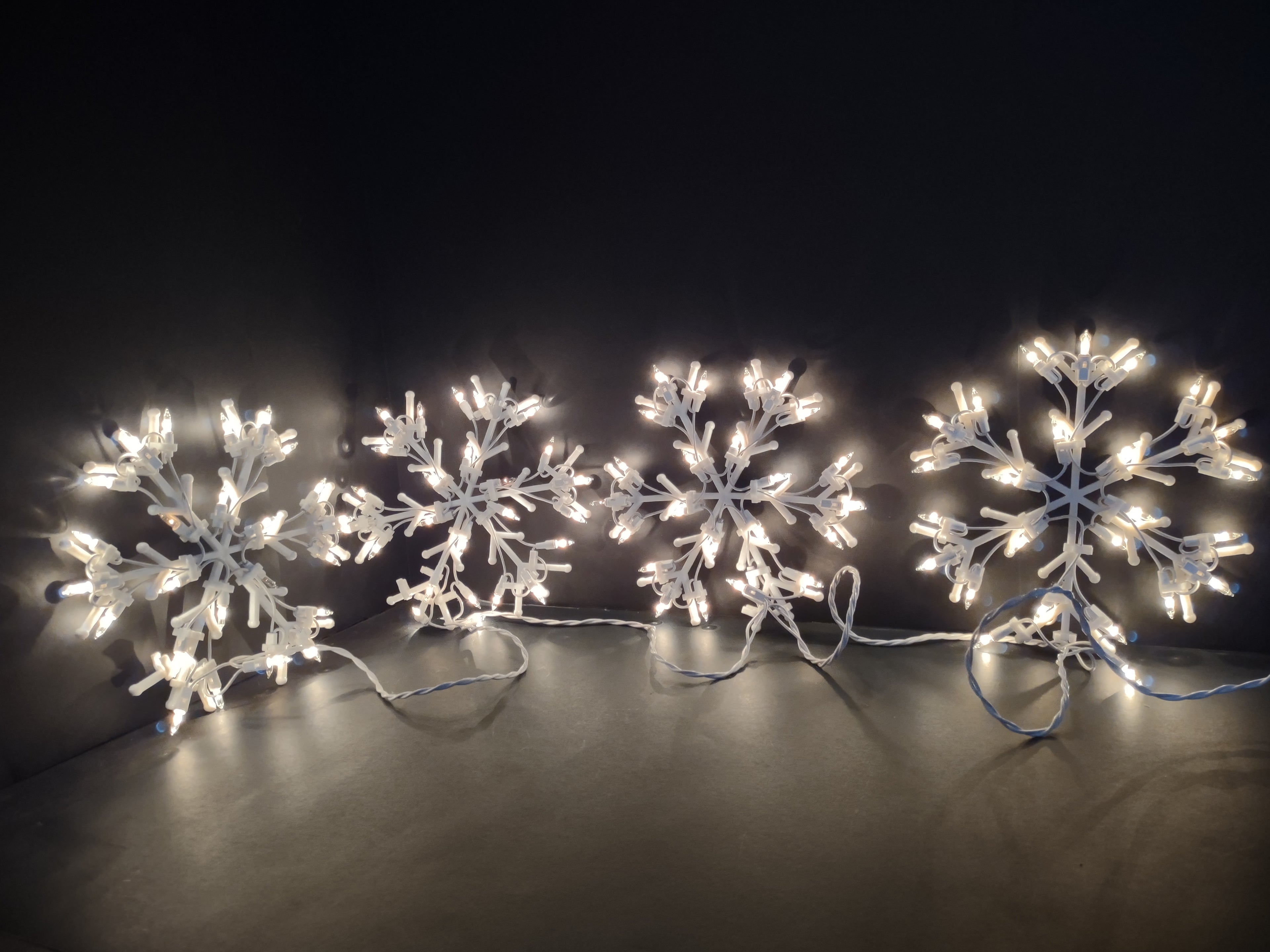 Vintage Lighted Snowflake String Lights Set of 4 White Wire [4861]