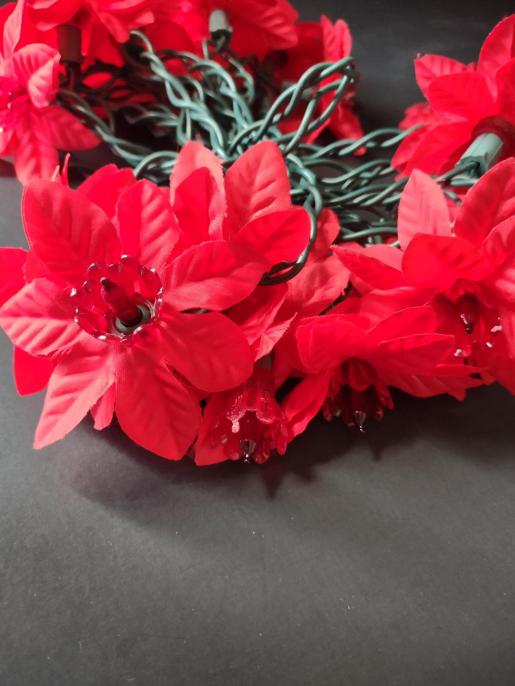Vintage Holiday Accents 20 Red Poinsettia Christmas Light String 14ft [4860]