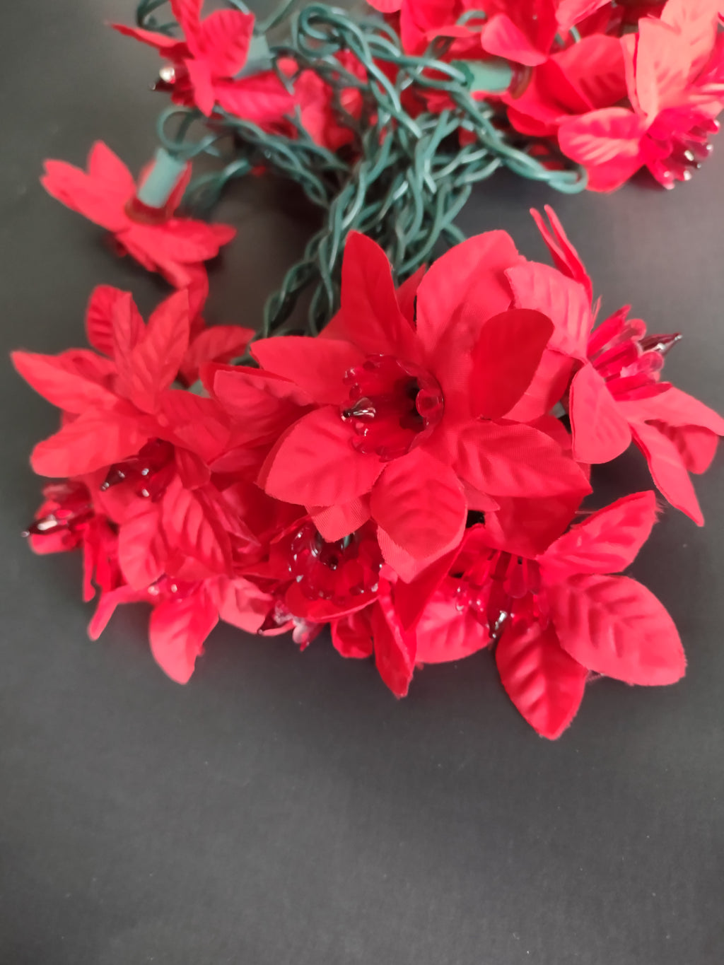 Vintage Holiday Accents 20 Red Poinsettia Christmas Light String 14ft [4860]