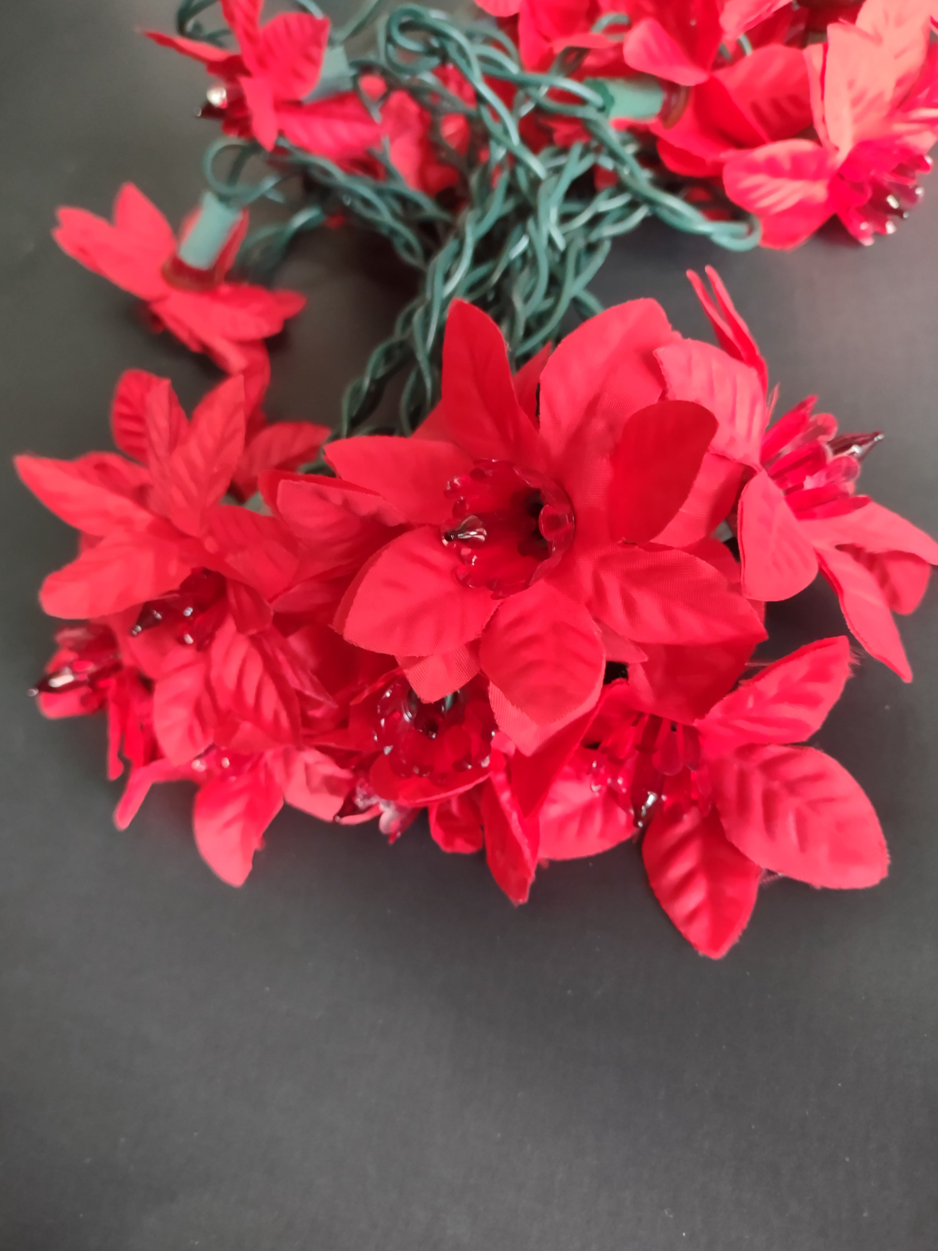 Vintage Holiday Accents 20 Red Poinsettia Christmas Light String 14ft [4860]