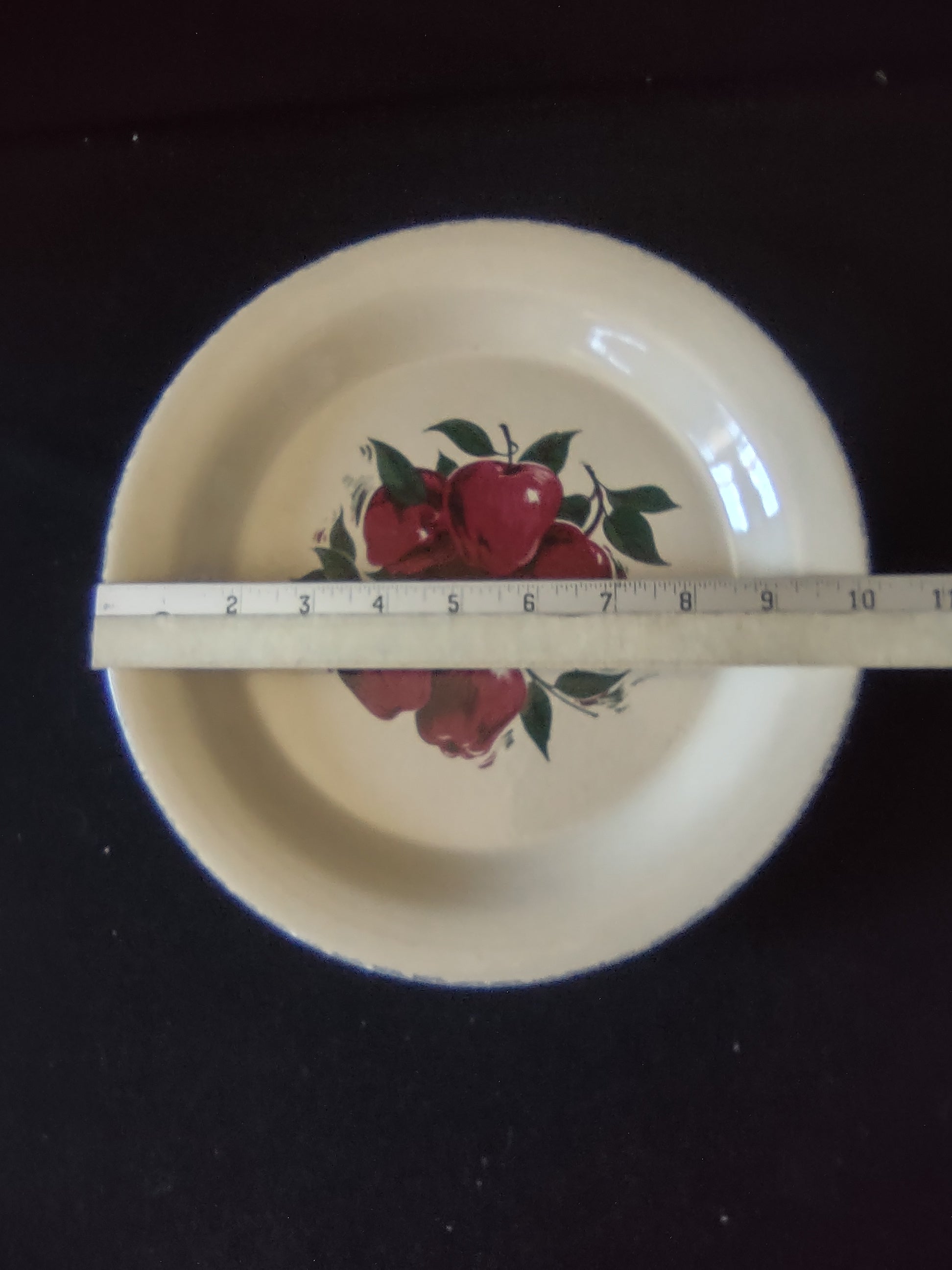 Vintage Home & Garden Party Red Apple Cream Plate Hand Made USA 2000 [6528]