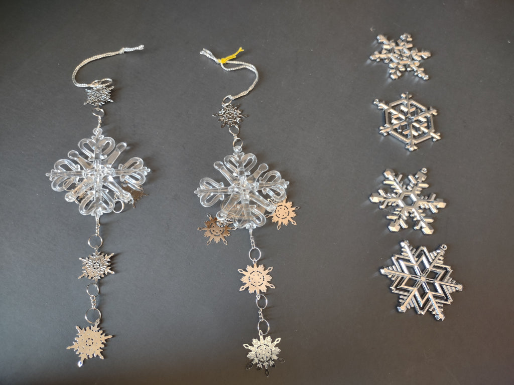 Vintage Snowflake Christmas Ornament Lot Silver-Tone Charms Acrylic [4864]