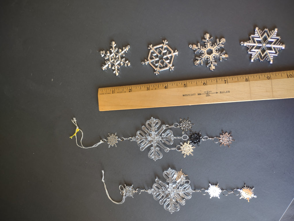 Vintage Snowflake Christmas Ornament Lot Silver-Tone Charms Acrylic [4864]