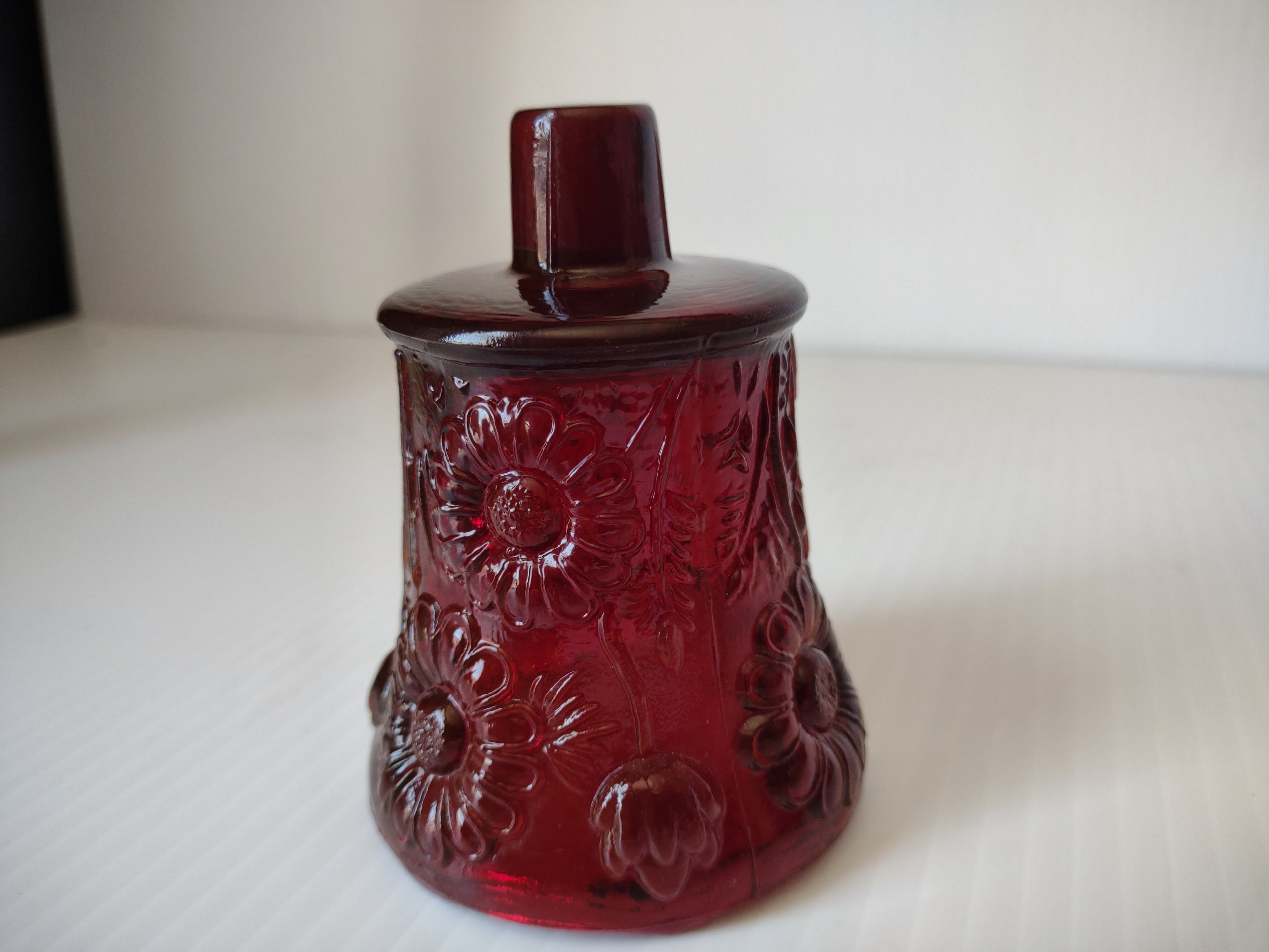 Vintage Homco Ruby Red Glass Daisy Votive Candle Holder Glows Green [6563]