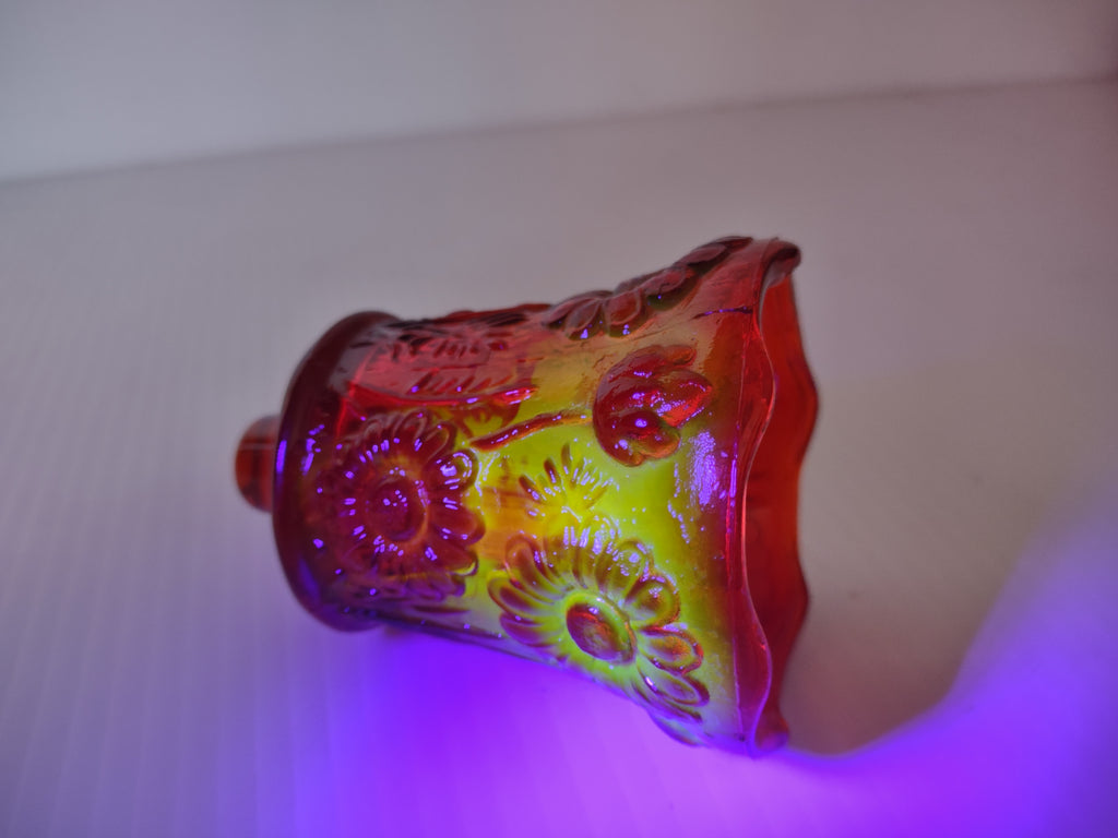 Vintage Homco Red Pressed Glass Daisy Votive Glows Green [6564]
