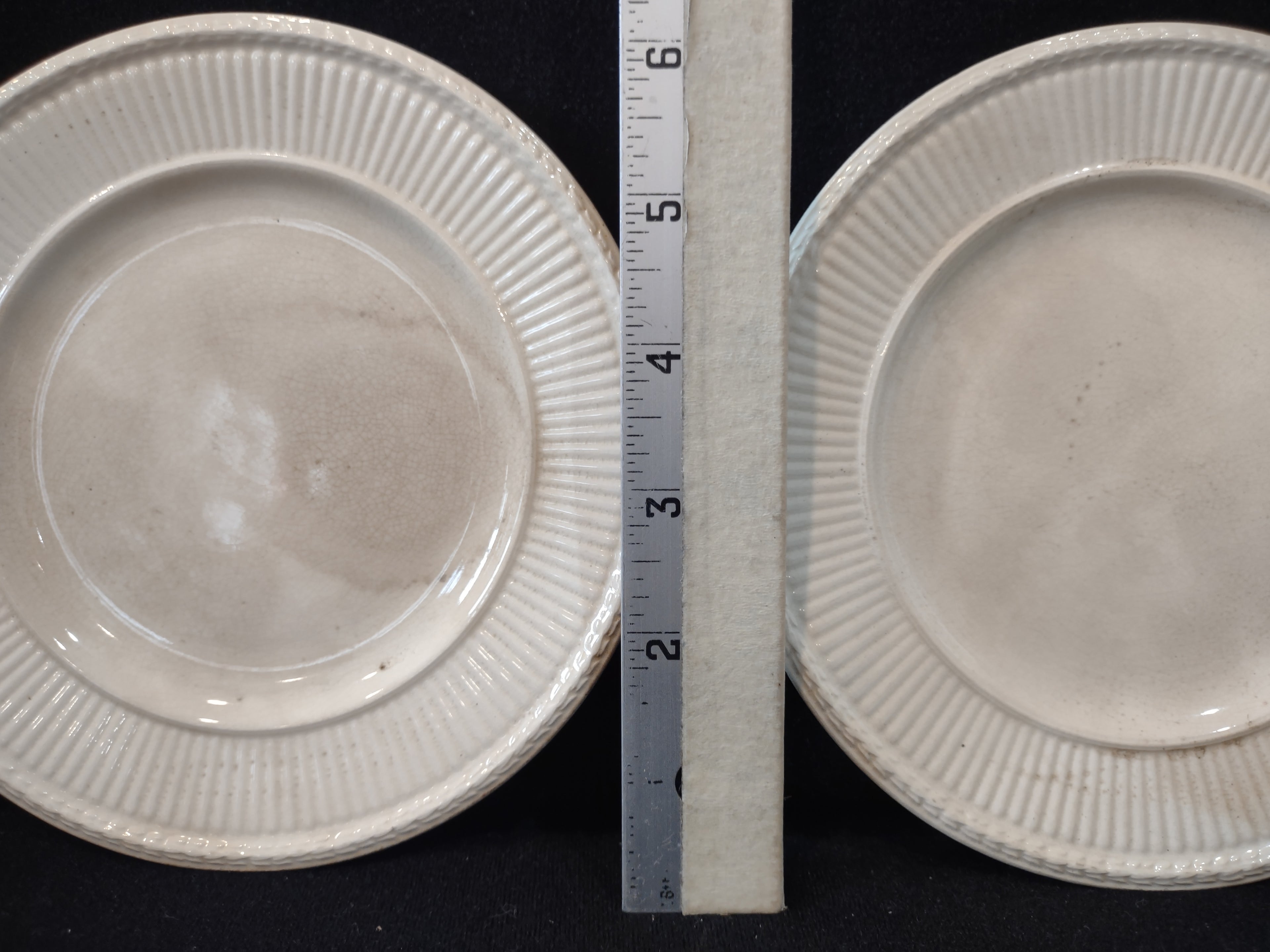 Vintage Wedgwood Edme Plate x 2 Crazing Stain Earthenware England [6557]