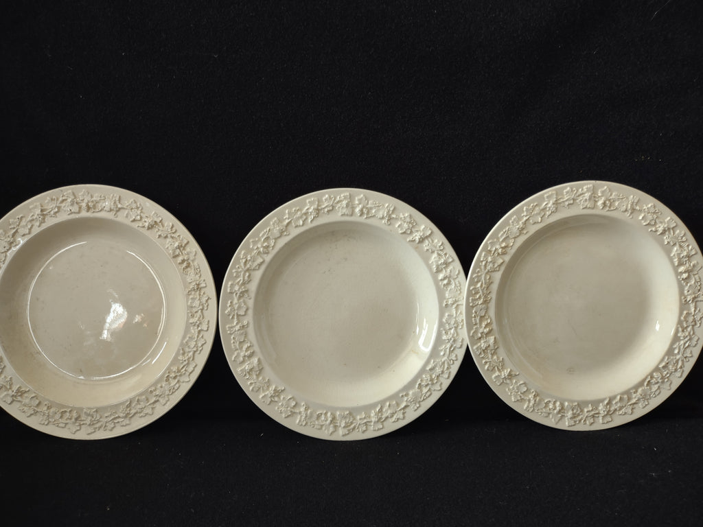 Vintage Wedgwood White Embossed Small Plate x 3 Crazing Earthenware [6561]