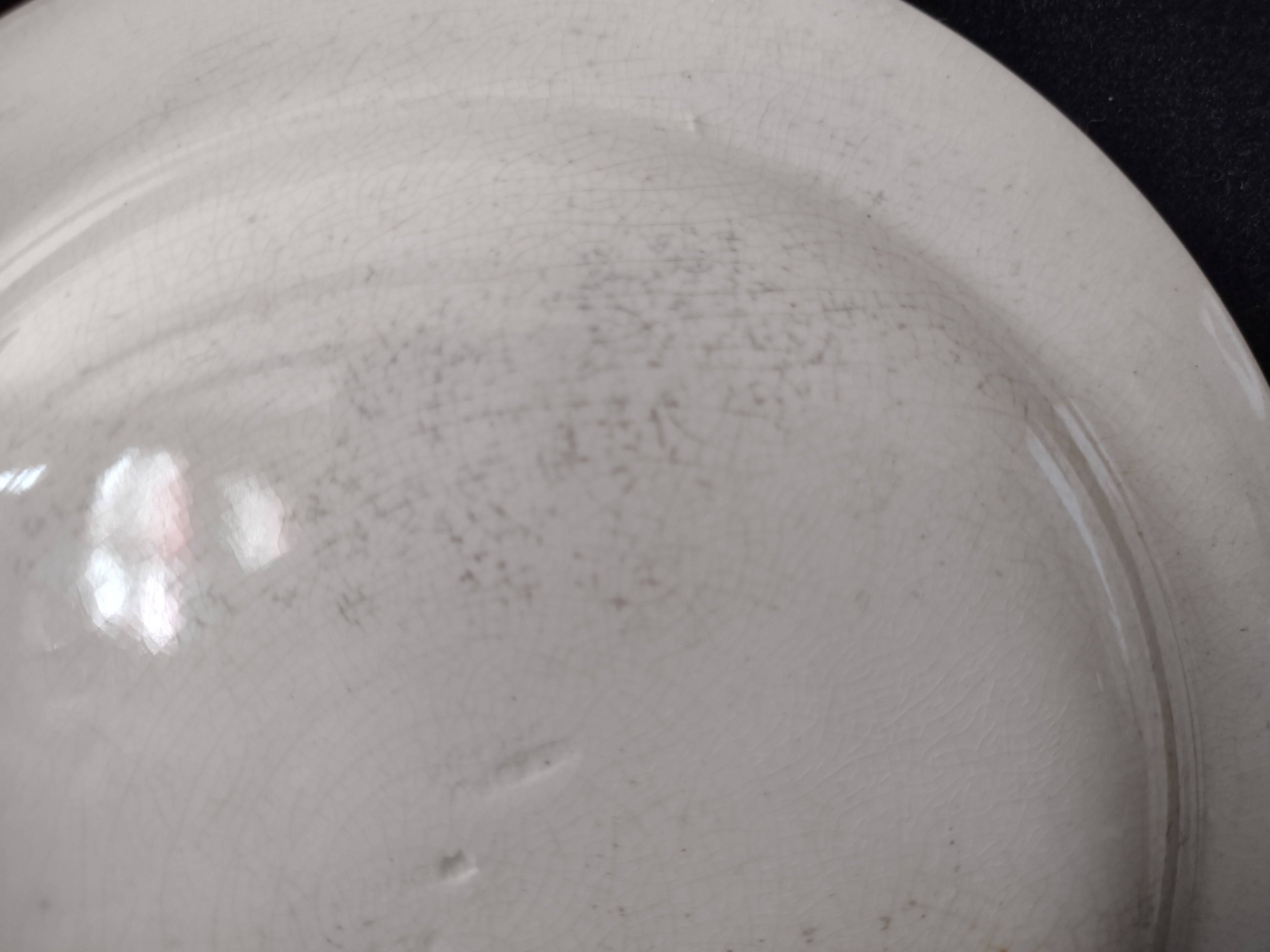 Vintage Wedgwood White Embossed Small Plate x 3 Crazing Earthenware [6561]