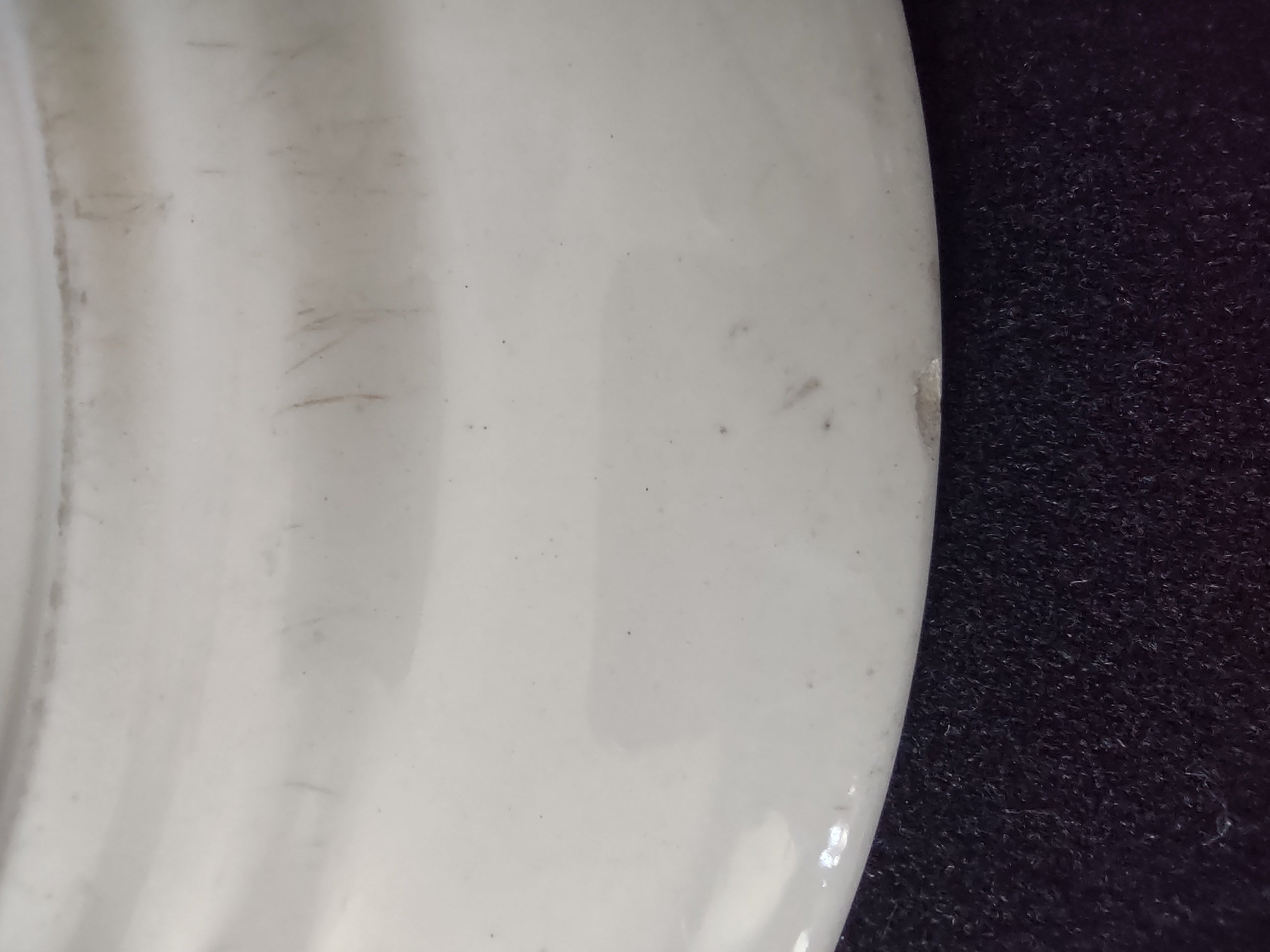 Vintage Metlox Poppytrail Red Rooster Dinner Plates Set of 2 Cream [6568]