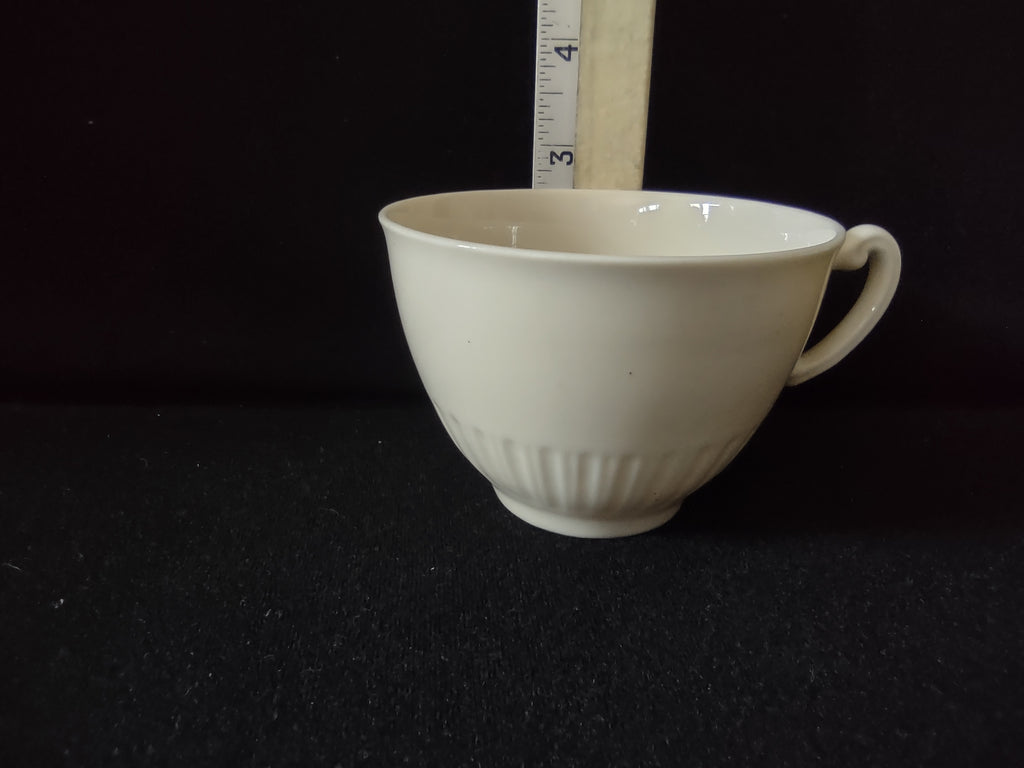 Vintage Syracuse China Shelledge White Embossed Cup and Saucer Set [6581]