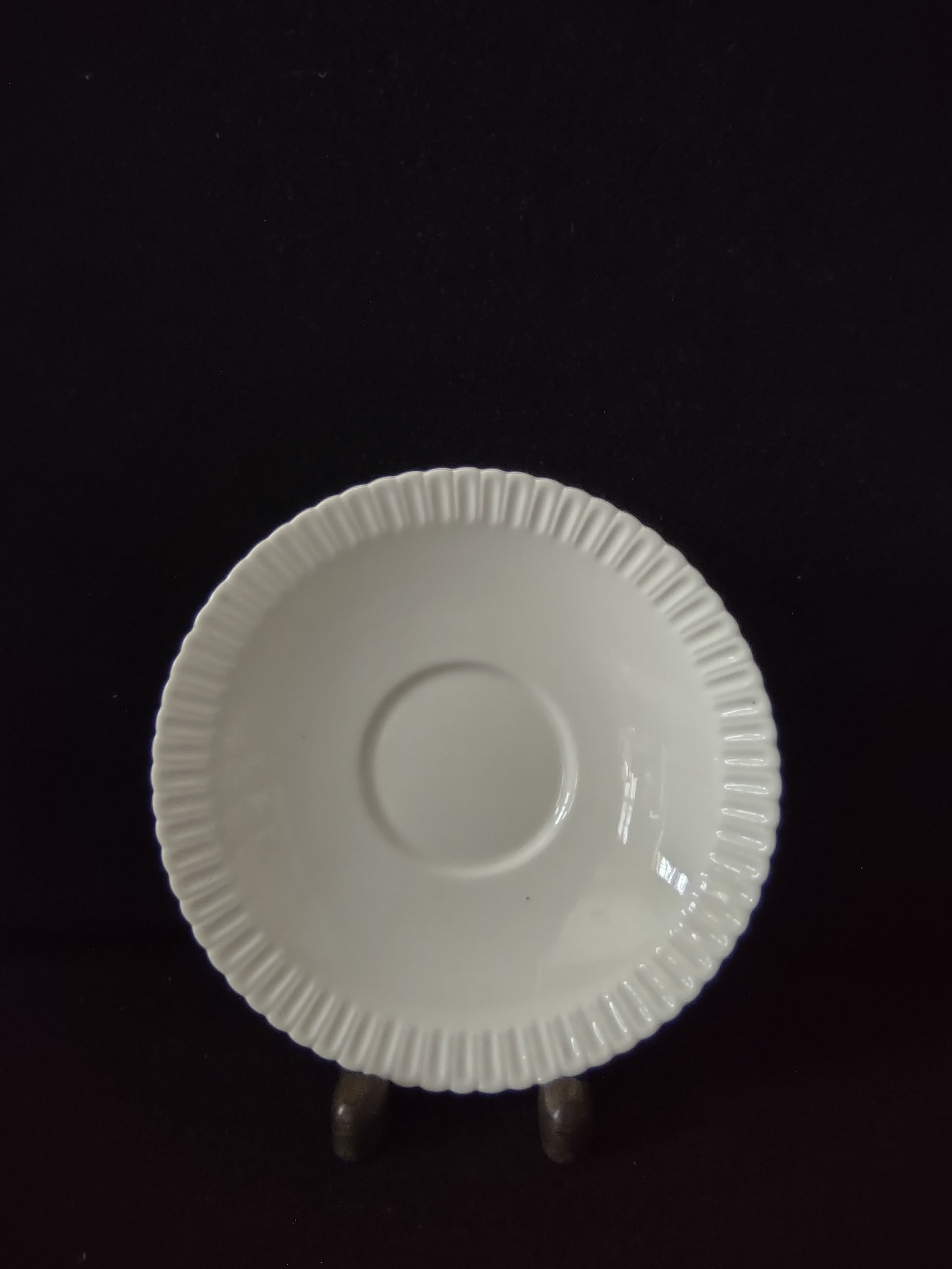 Vintage Syracuse China Shelledge White Saucer [6582]