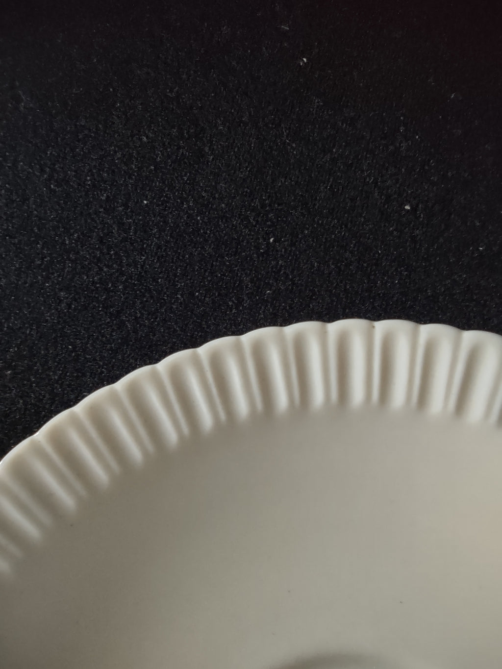 Vintage Syracuse China Shelledge White Saucer [6582]
