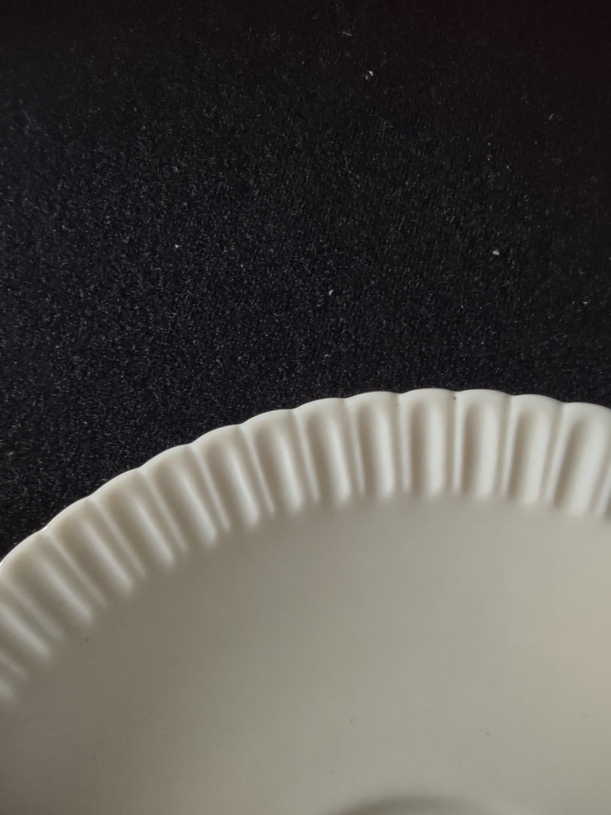 Vintage Syracuse China Shelledge White Saucer [6582]