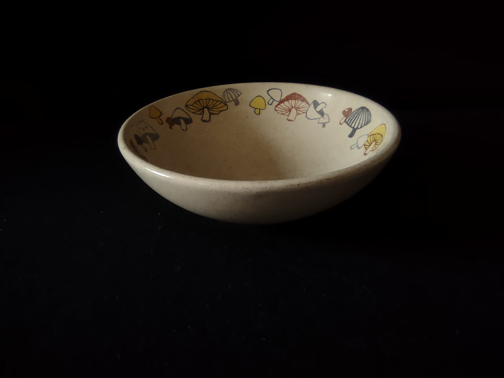 Vintage Franciscan Mushroom Pattern Stoneware Small Bowl Cream & Brown [6583]