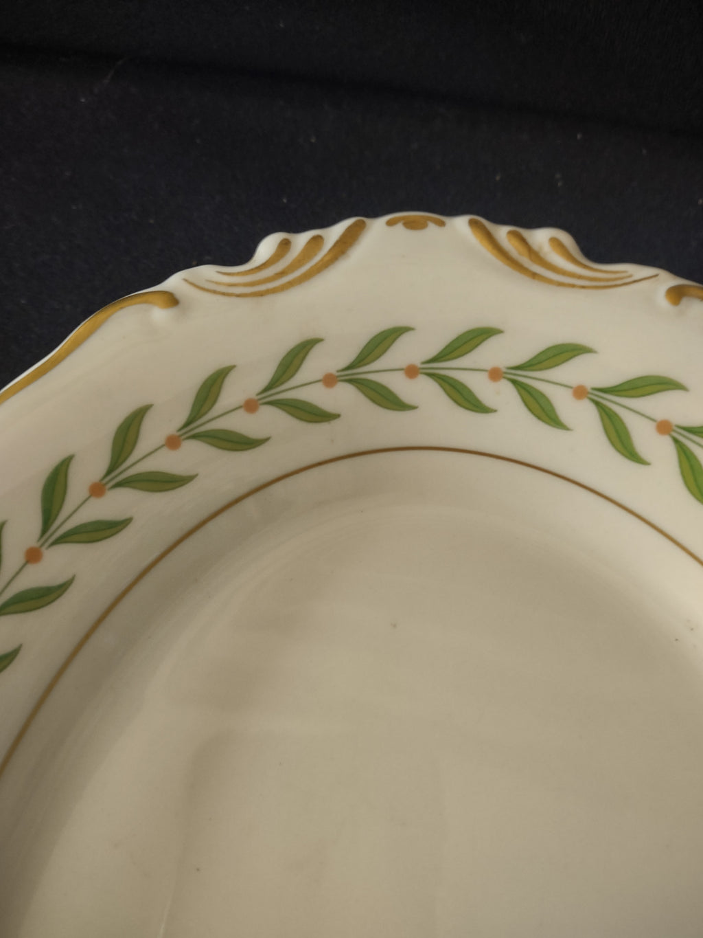 Vintage Old Ivory USA Oval Platter Green Laurel Gold Trim Scalloped [6605]