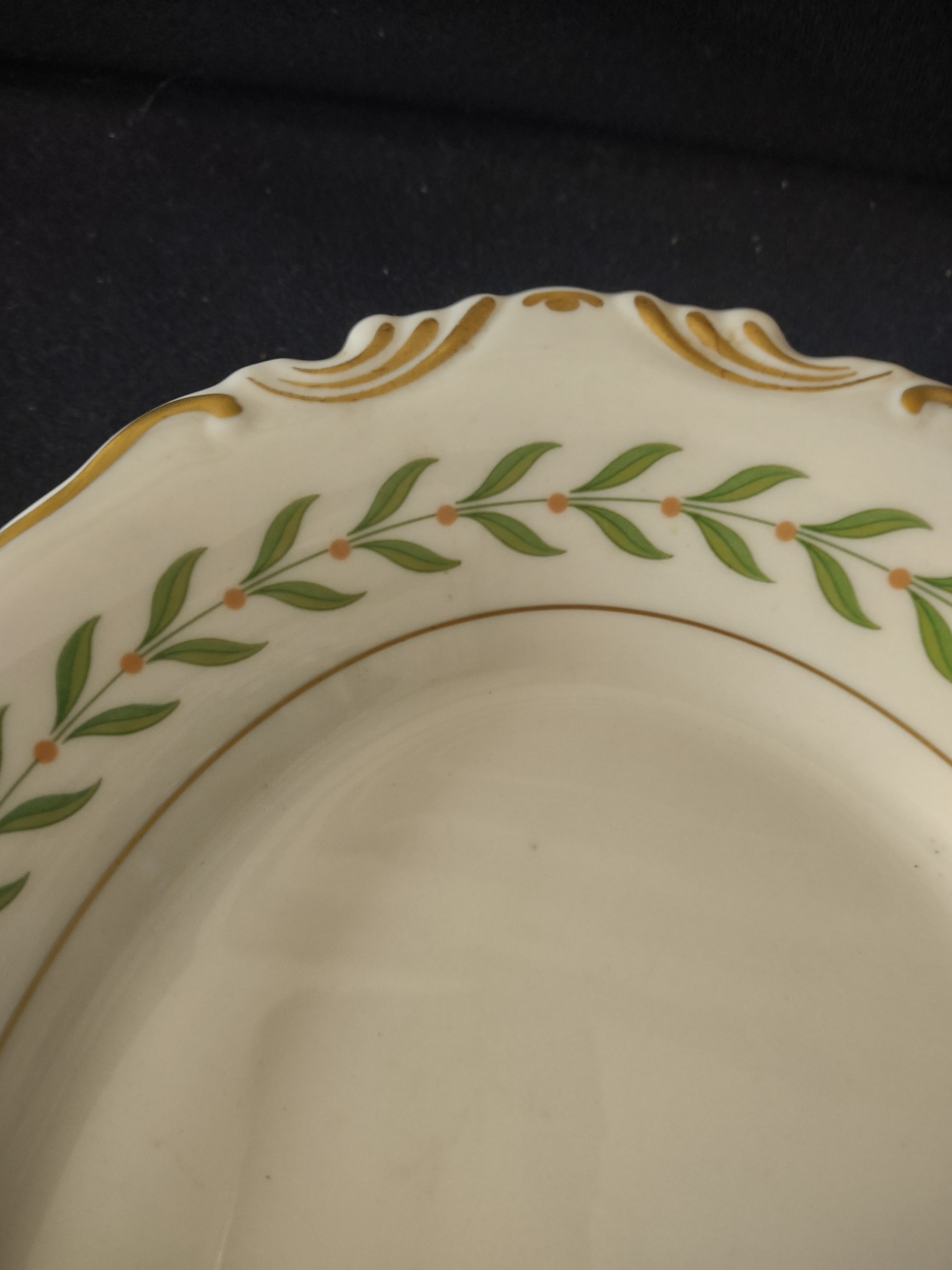 Vintage Old Ivory USA Oval Platter Green Laurel Gold Trim Scalloped [6605]