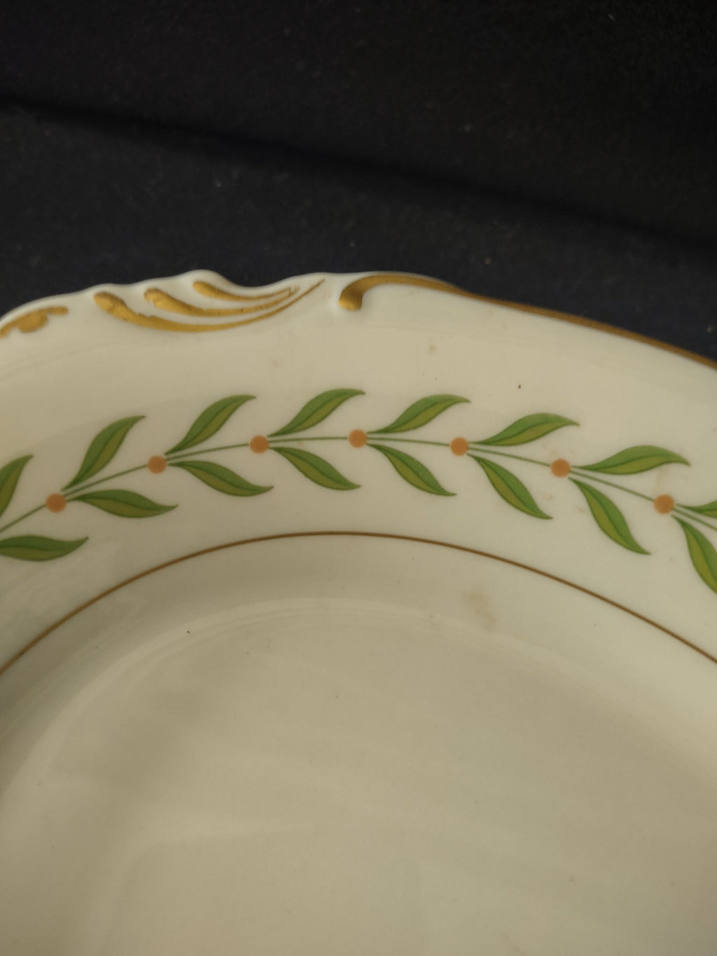 Vintage Old Ivory USA Oval Platter Green Laurel Gold Trim Scalloped [6605]