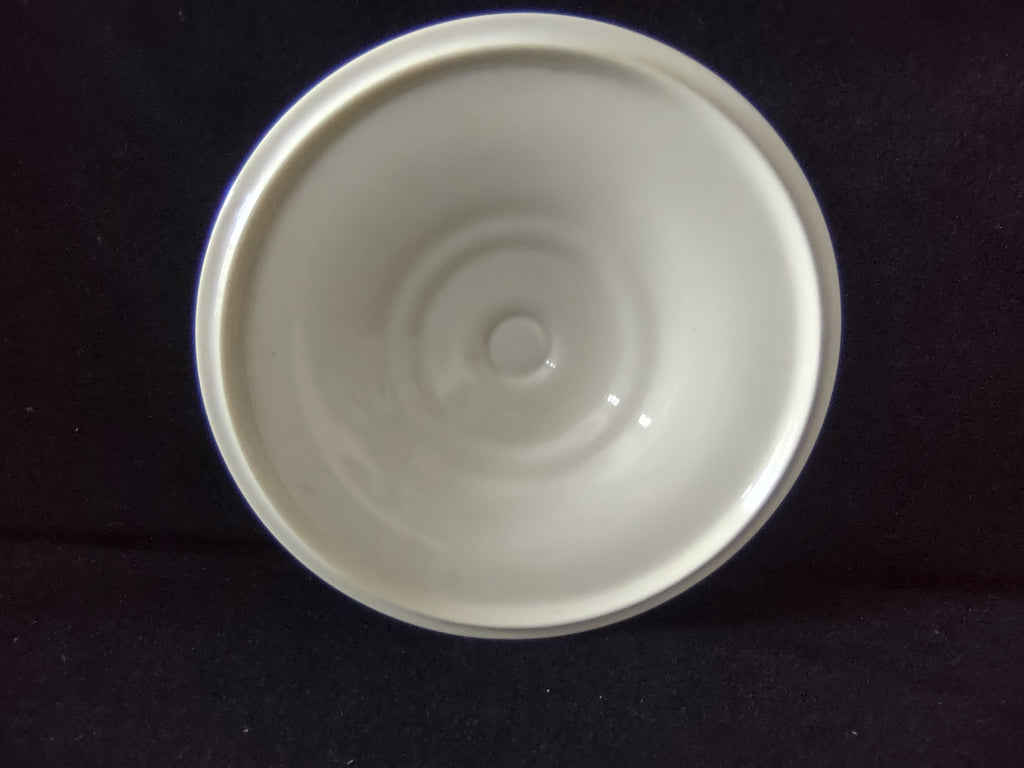 Vintage Syracuse China Old Ivory Covered Vegetable Bowl with Lid Laurel [6613]
