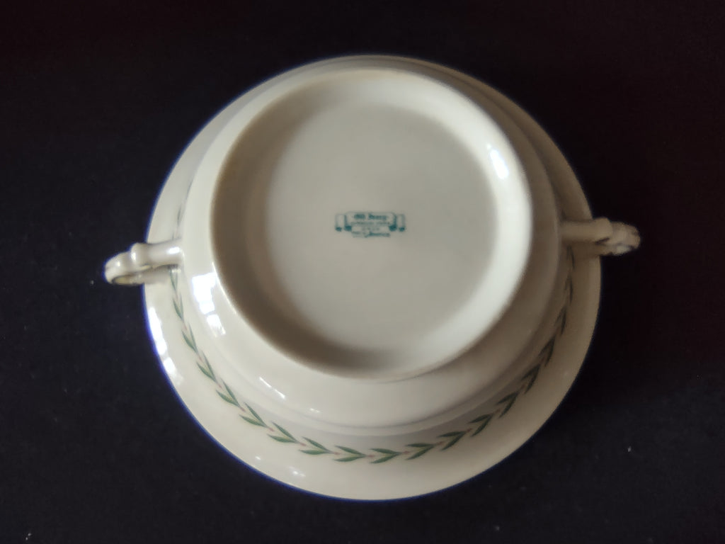 Vintage Syracuse China Old Ivory Covered Vegetable Bowl with Lid Laurel [6613]