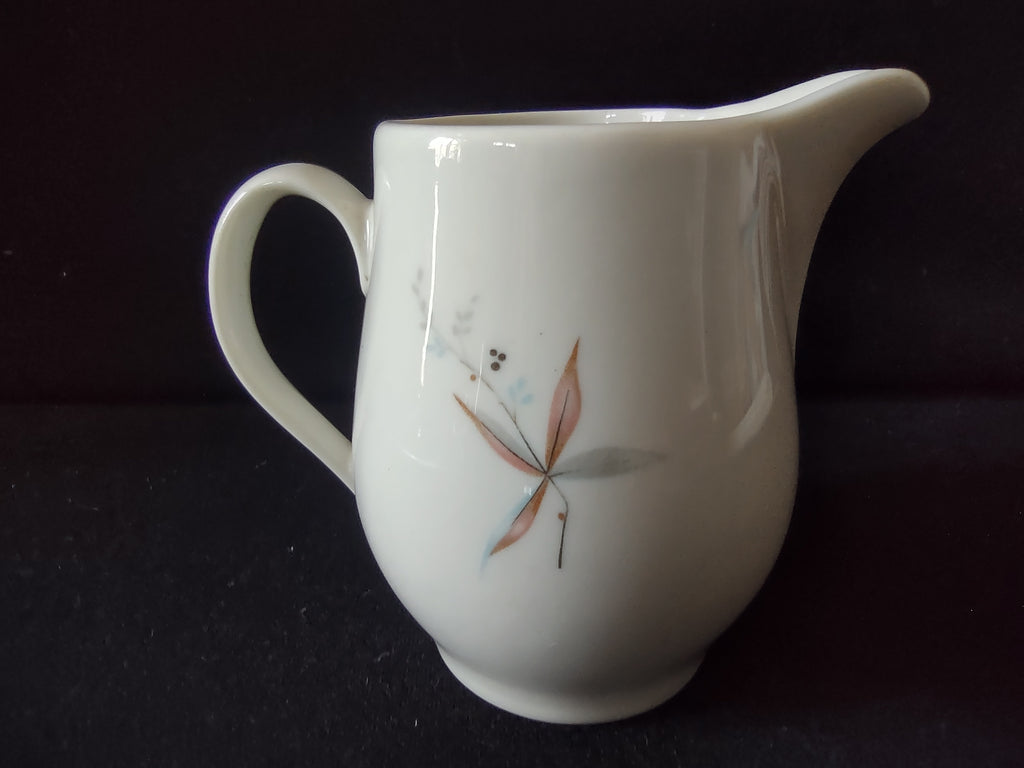 Vintage Syracuse China Carefree Finesse Cream & Sugar Set [6615]