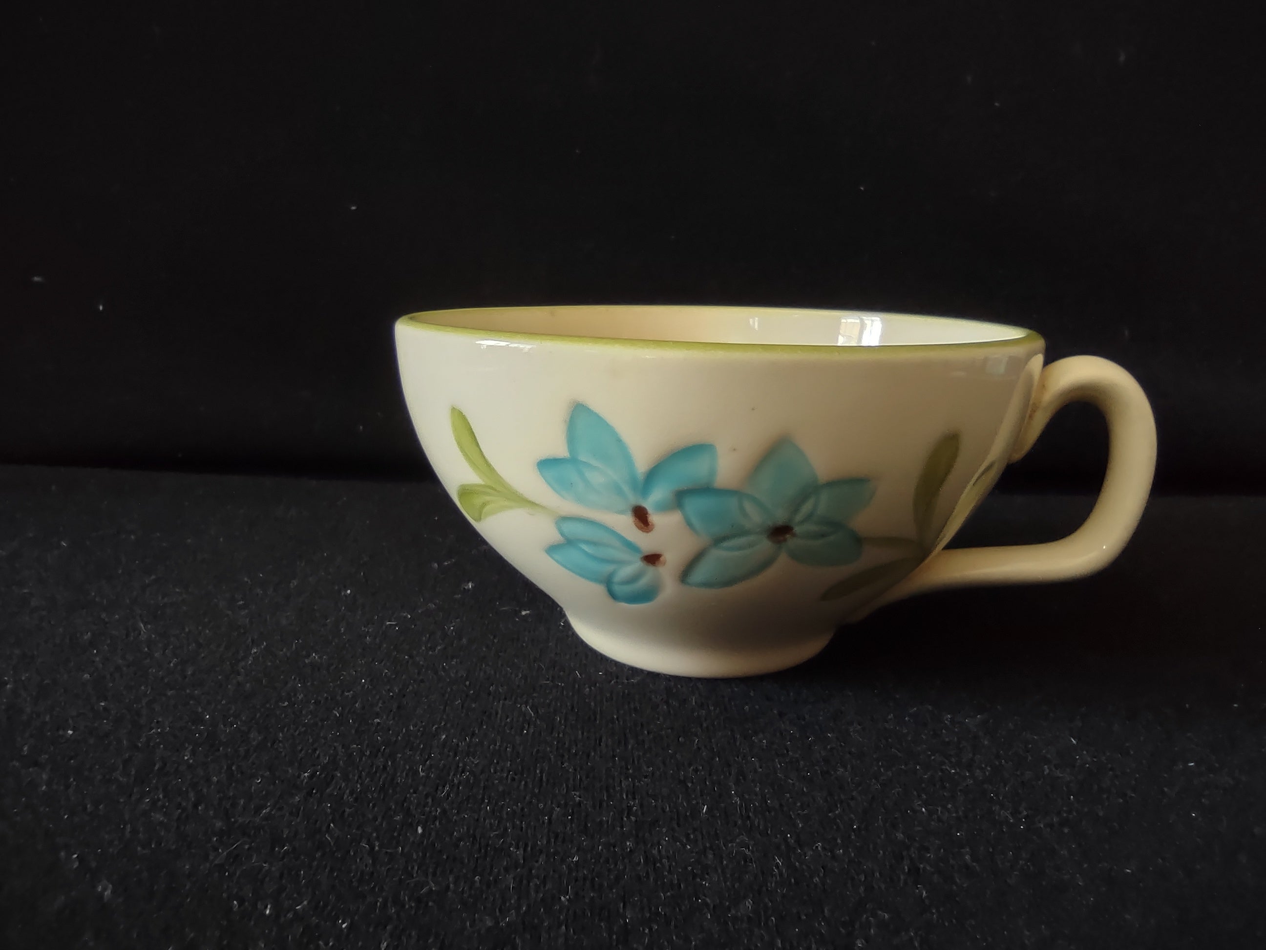 Vintage Hand Painted Blue Yellow Floral Tea Cup Green Rim Cream [6646]