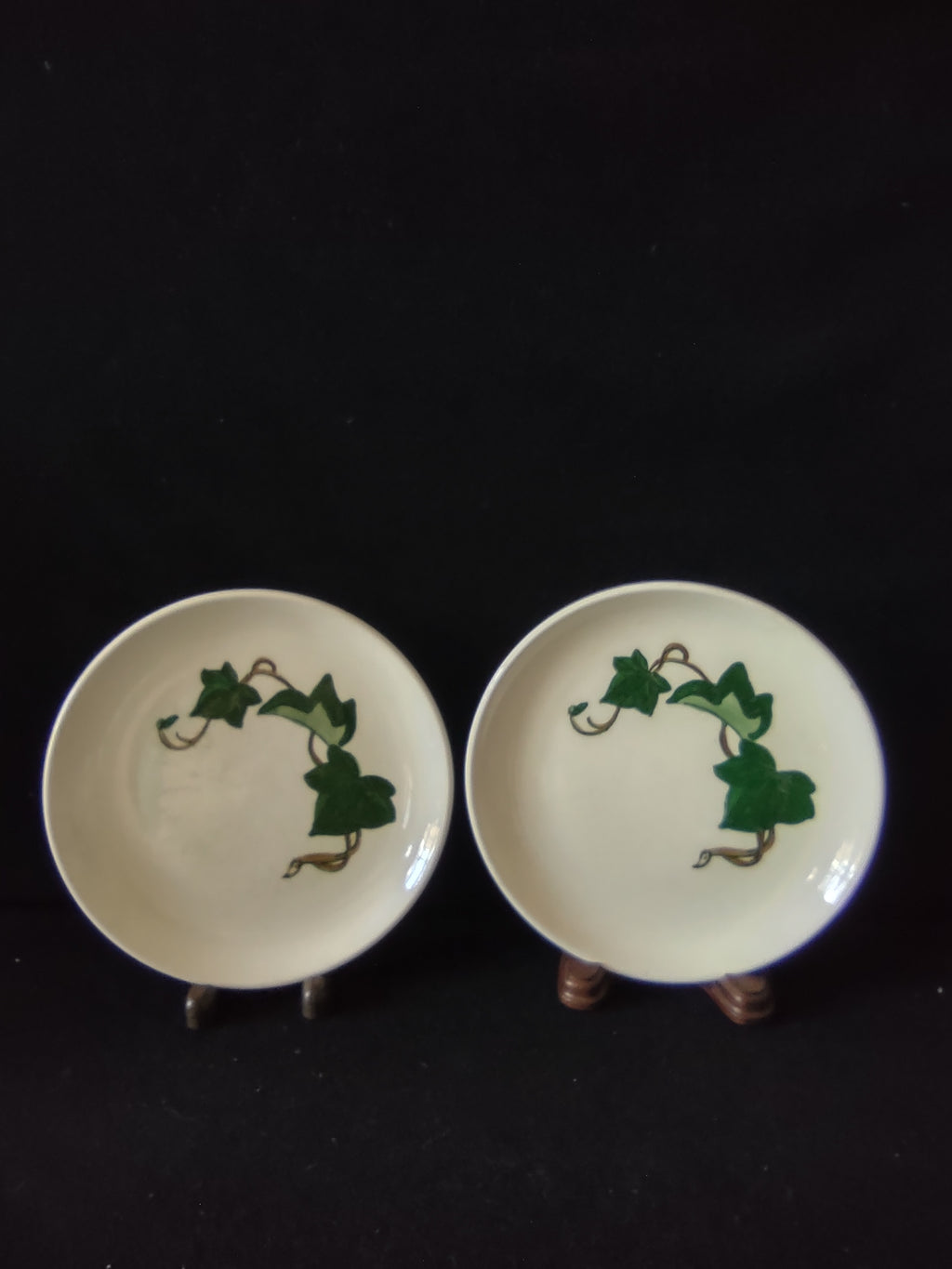 Vintage Metlox Poppytrail California Ivy Hand Painted Small Plates Set/2 [6651]