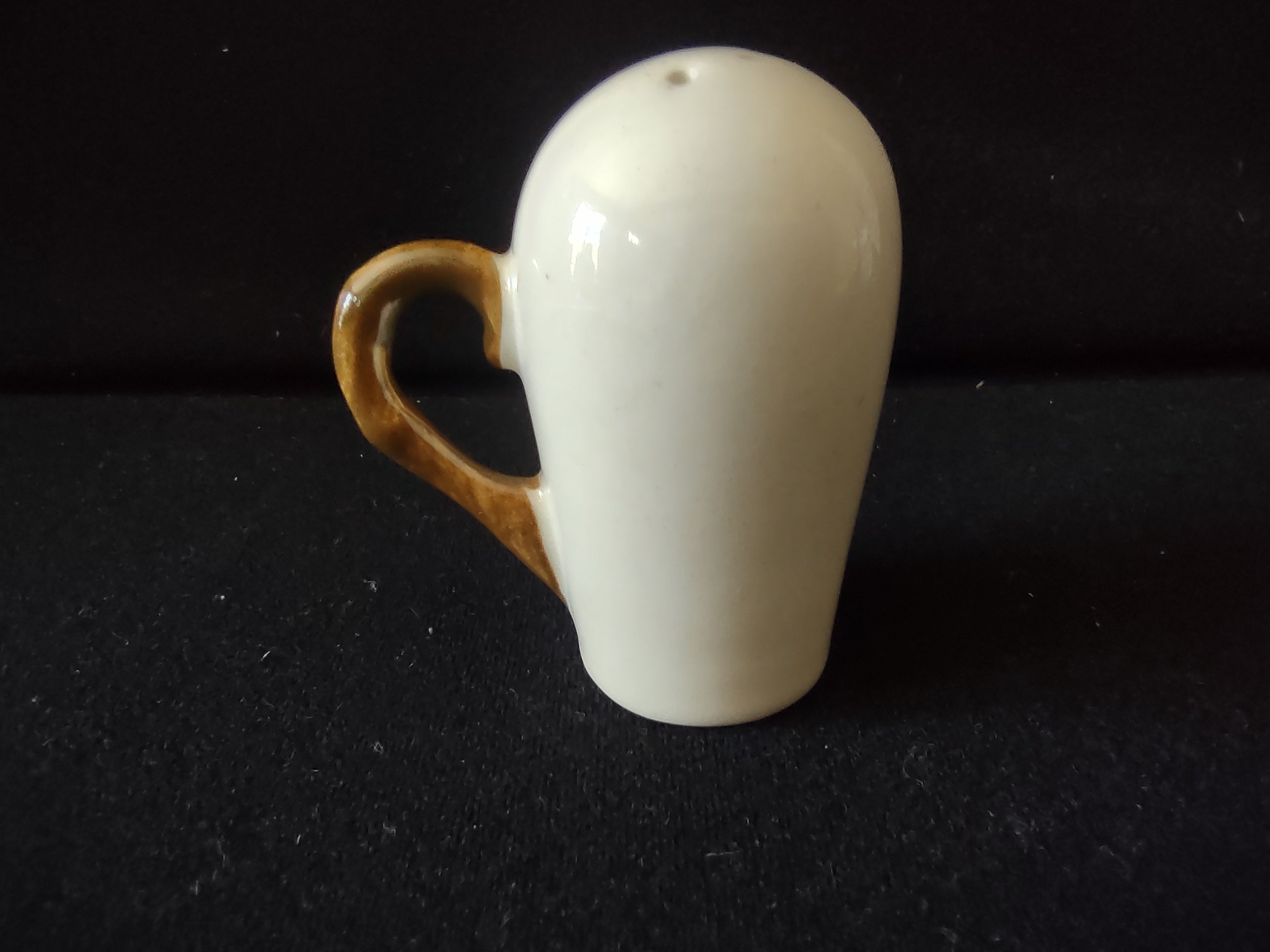 Vintage Metlox Poppytrail California Ivy Hand Painted Pepper Shaker [6654]