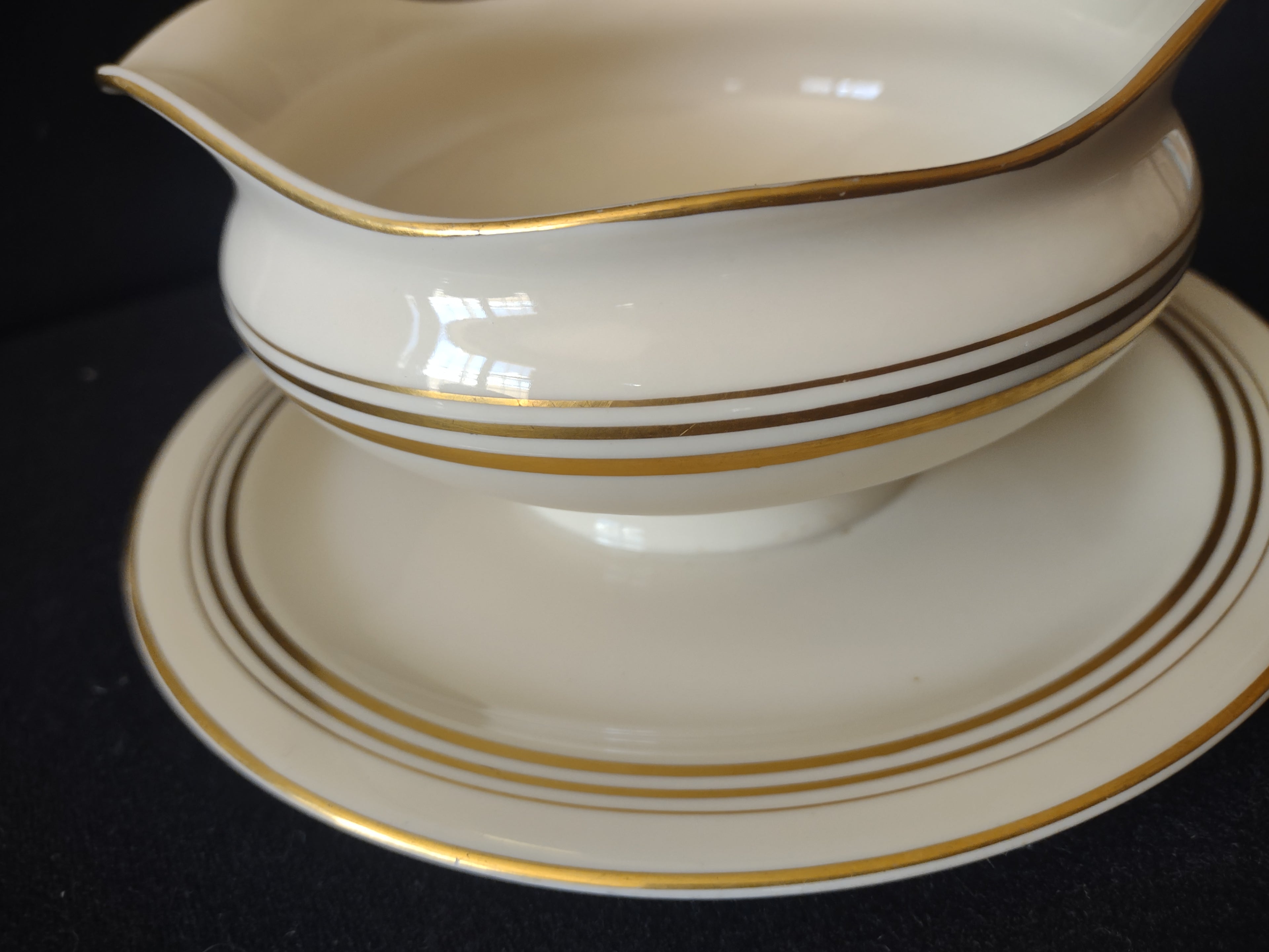 Vintage Syracuse China Old Ivory Gravy Boat Attached Underplate Gold [6655]