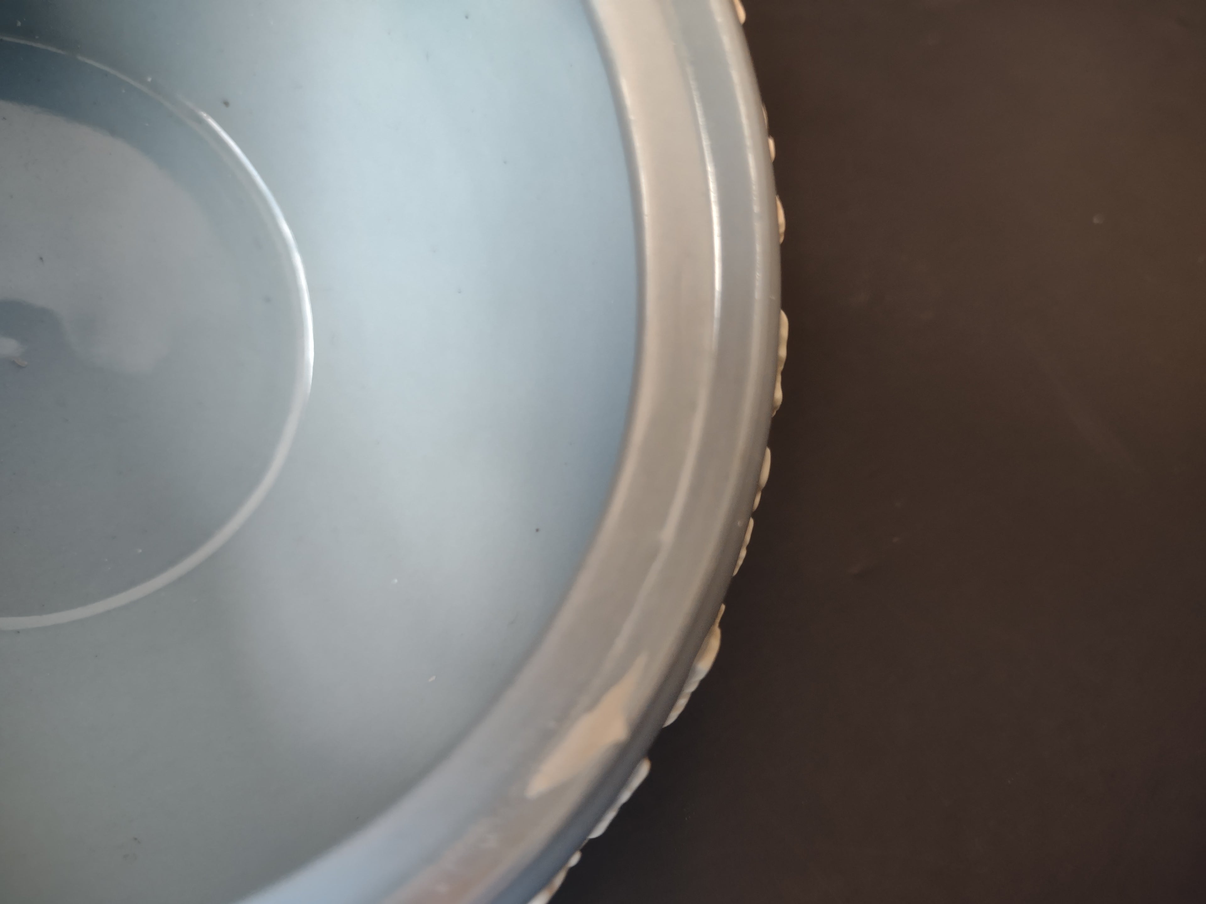 Vintage Wedgwood Queens Ware Blue Grapevine Relief Bowl England REPAIRED [6665]