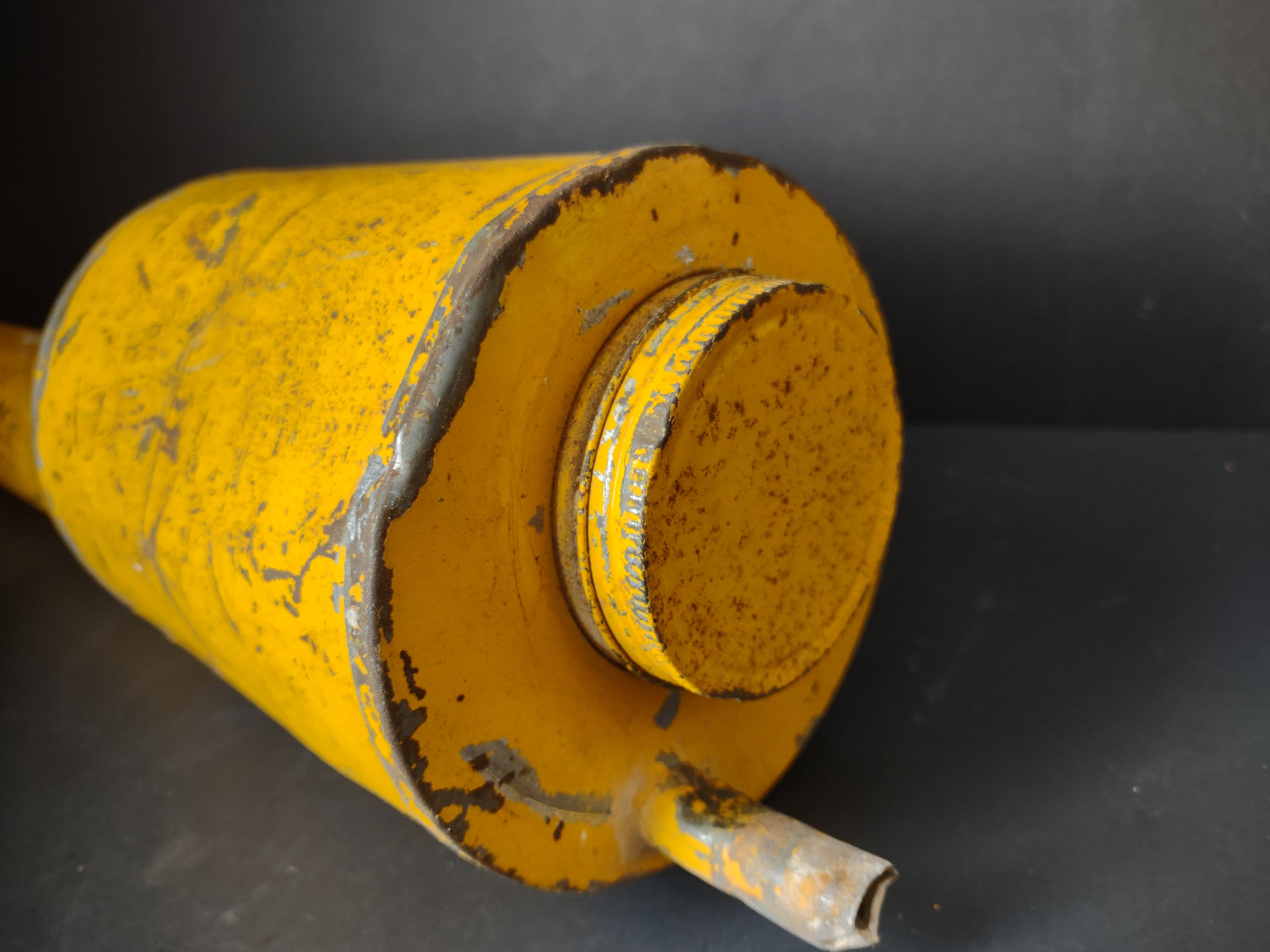 Vintage Yellow Steel Garden Duster Pump Wooden T-Handle [6689]