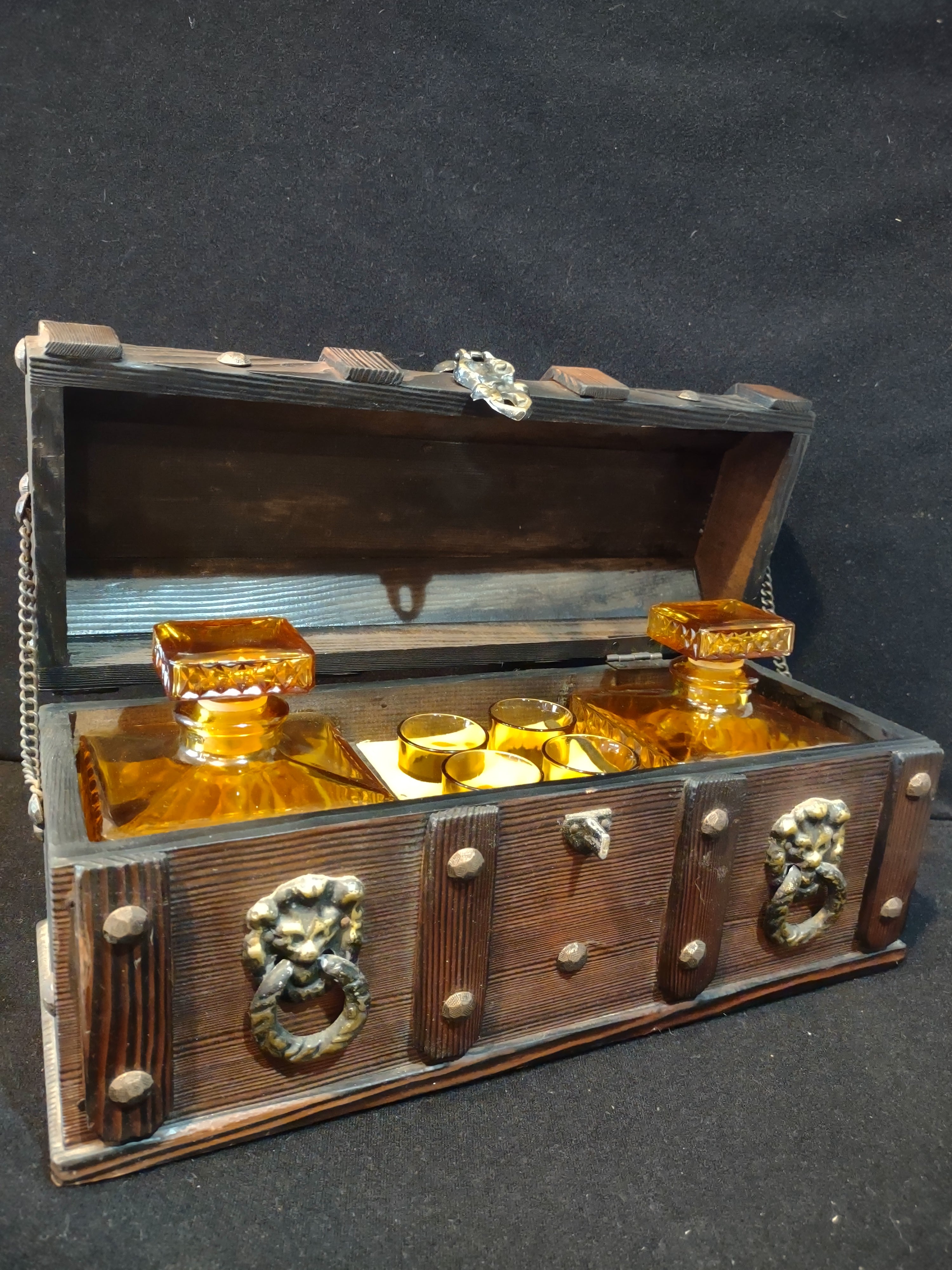 Vintage Amber Glass Decanter Set 2 Decanters 4 Glasses Wooden Chest Box [6704]