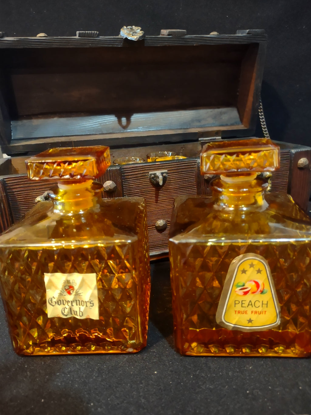 Vintage Amber Glass Decanter Set 2 Decanters 4 Glasses Wooden Chest Box [6704]