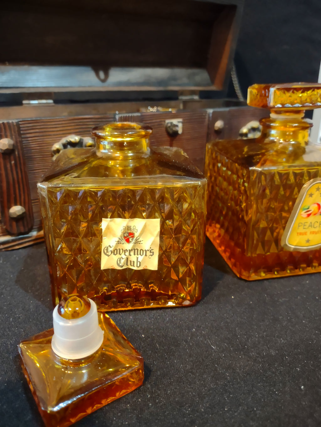 Vintage Amber Glass Decanter Set 2 Decanters 4 Glasses Wooden Chest Box [6704]
