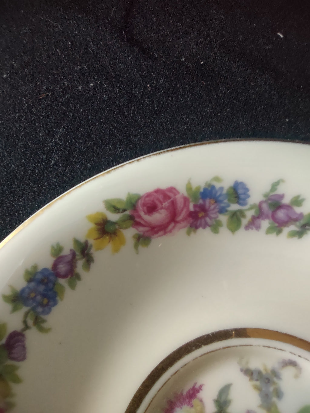Vintage Castleton China Manor Cup & Saucer Set of 4 Floral Gold Trim [6717]