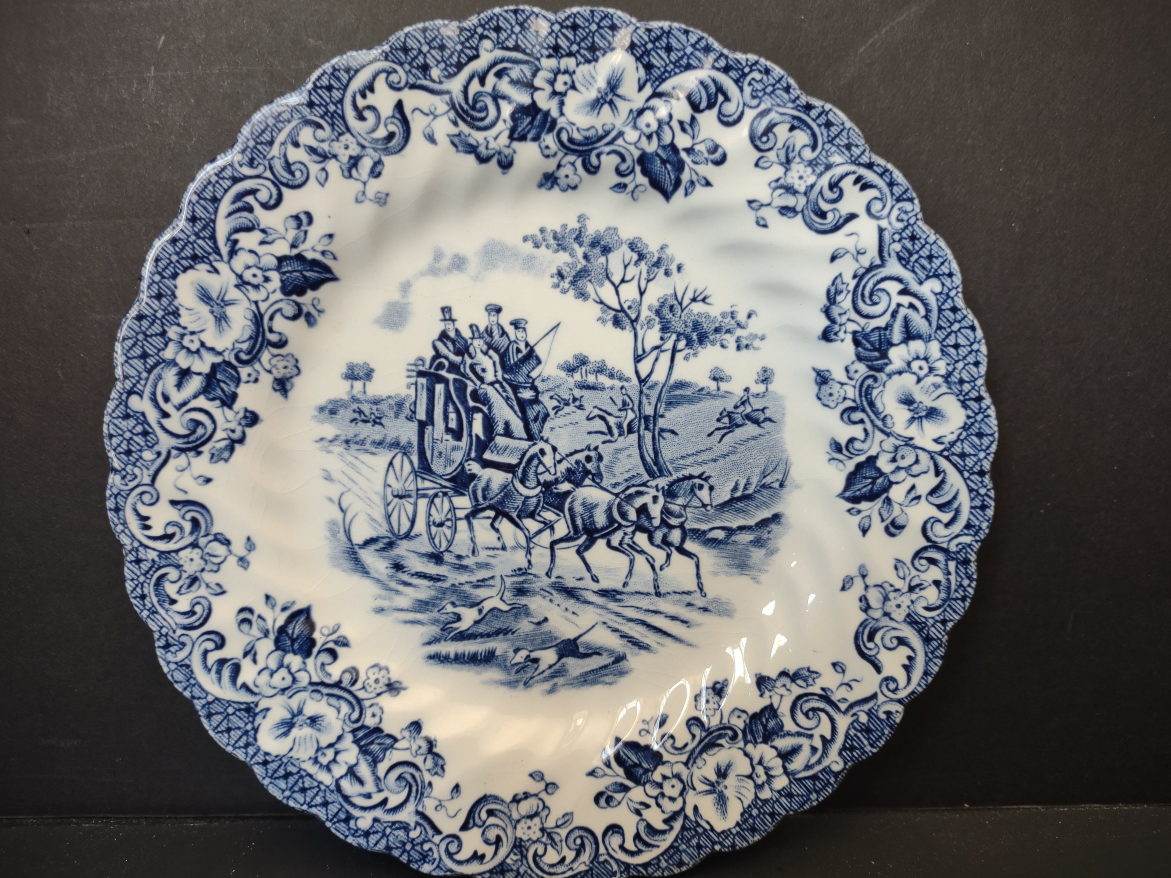 Vintage Johnson Bros Coaching Scenes Blue & White 6" Plates Set of 7 [6734]